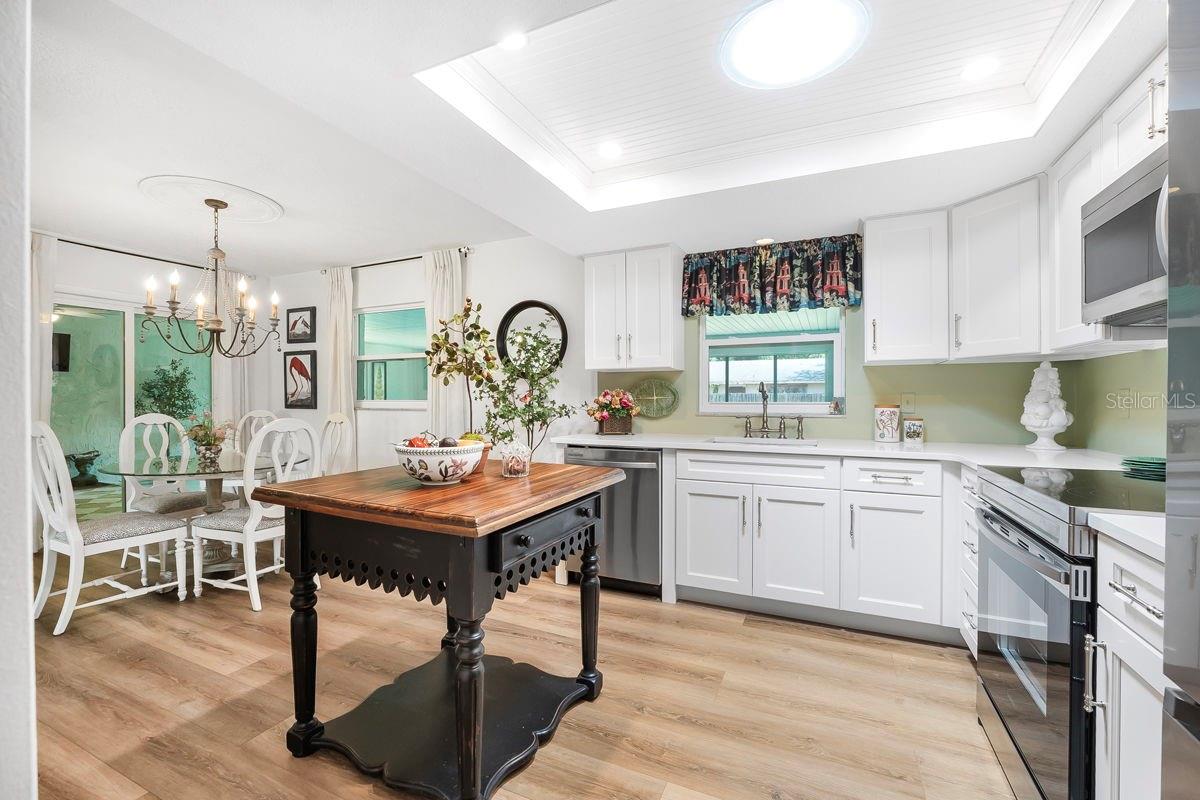 1617 ORANGE TREE DR, EDGEWATER, FL, 32132