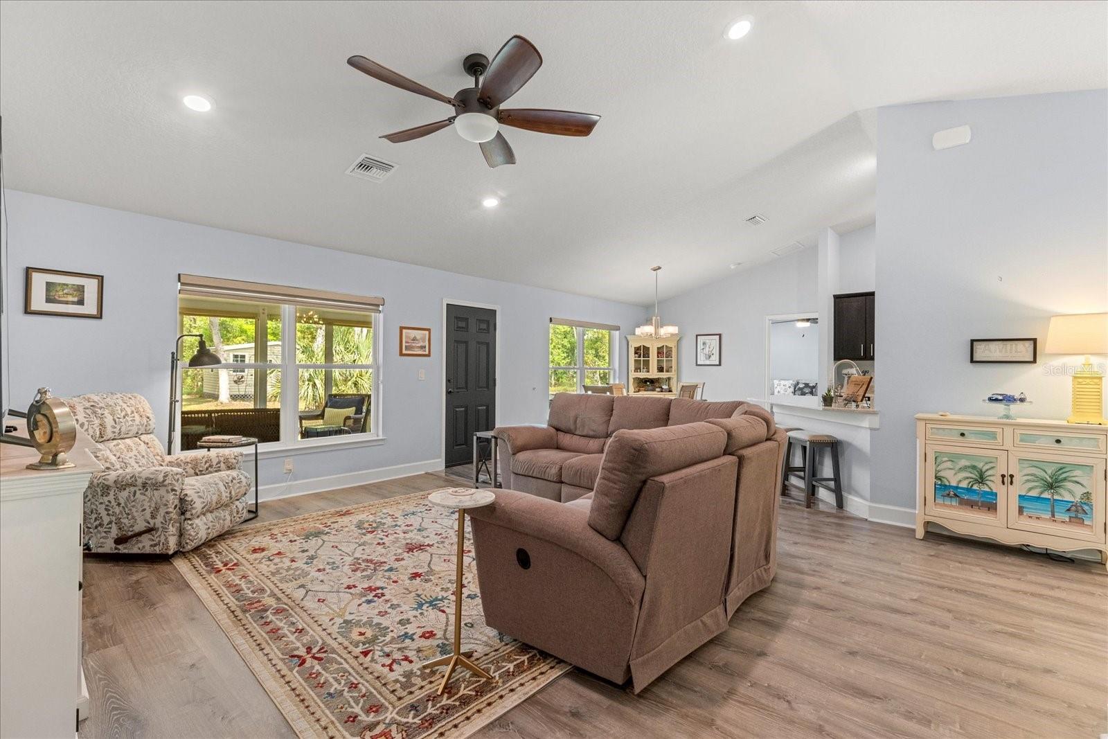 814 OLIVE AVE, FRUITLAND PARK, FL, 34731