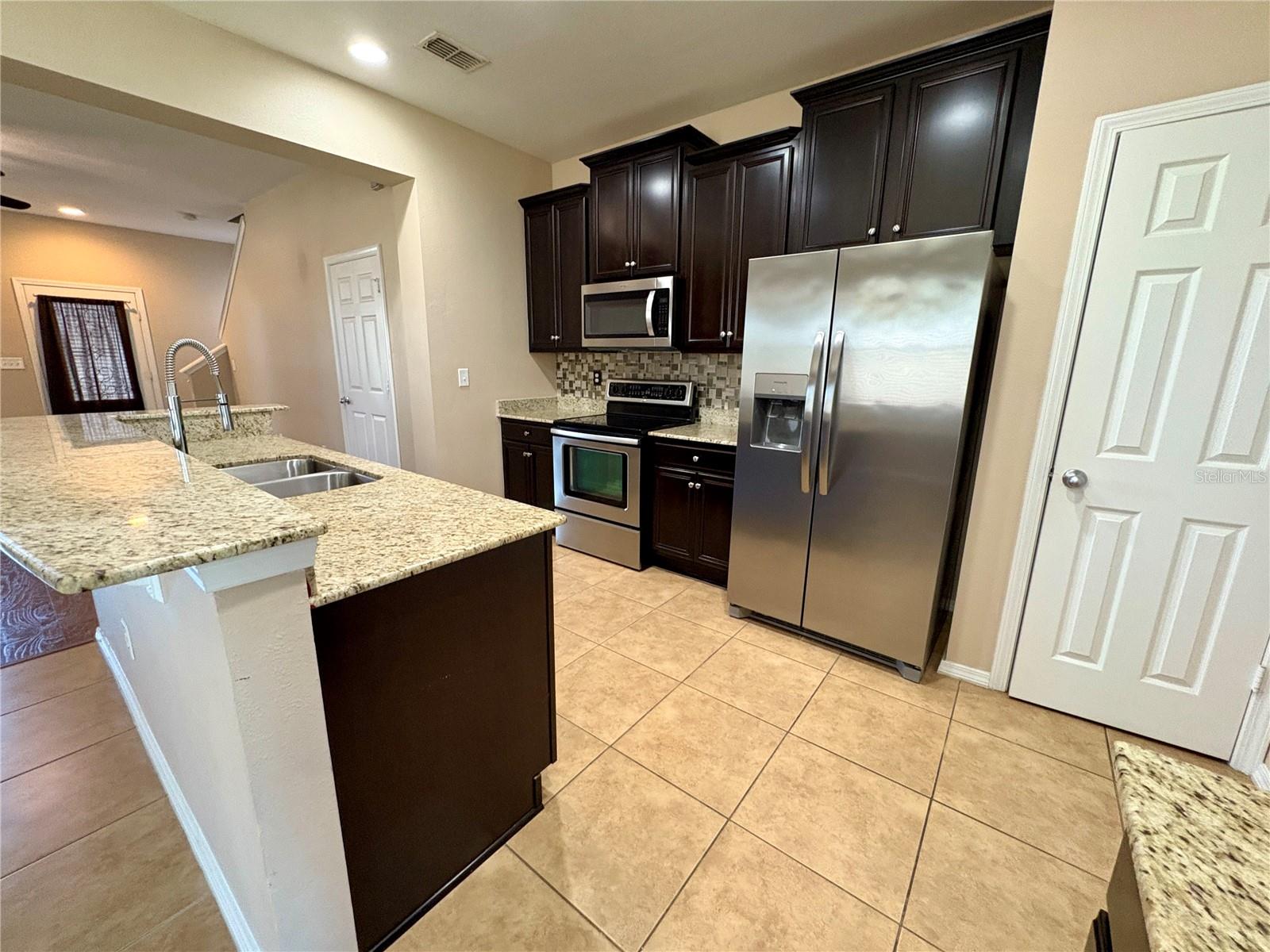 9209 ENGLISH OAKS LN, RIVERVIEW, FL, 33578