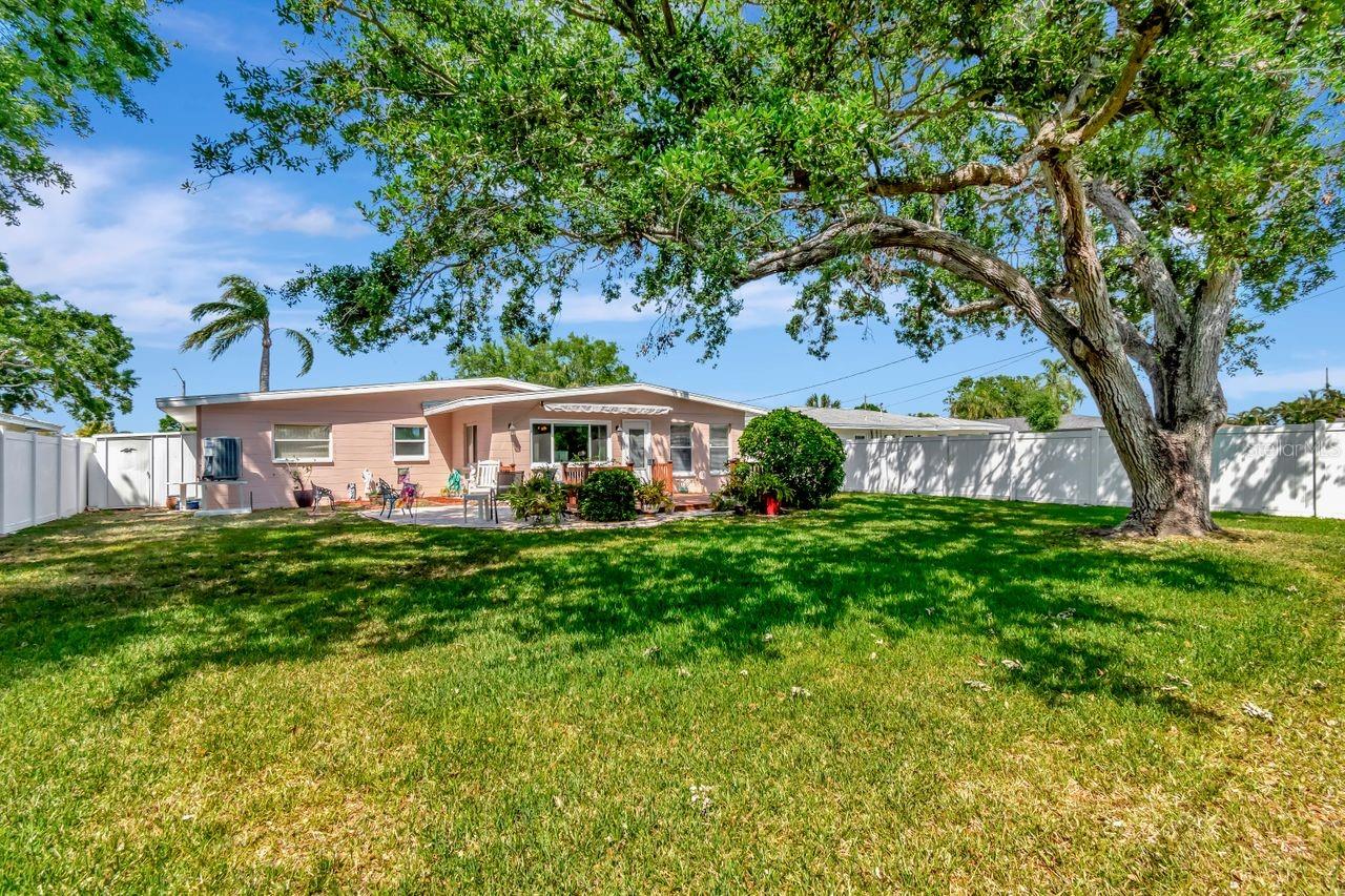 940 43RD AVE NE, ST PETERSBURG, FL, 33703