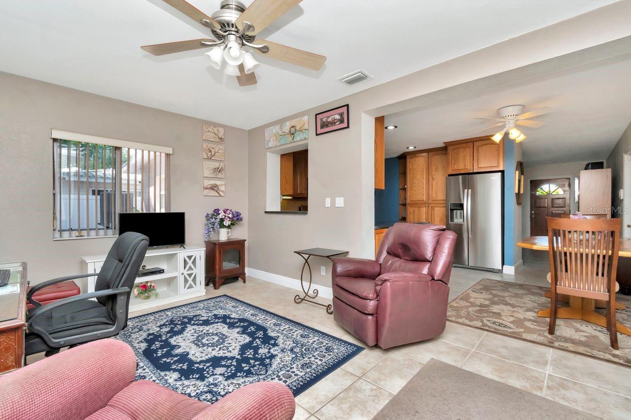 940 43RD AVE NE, ST PETERSBURG, FL, 33703