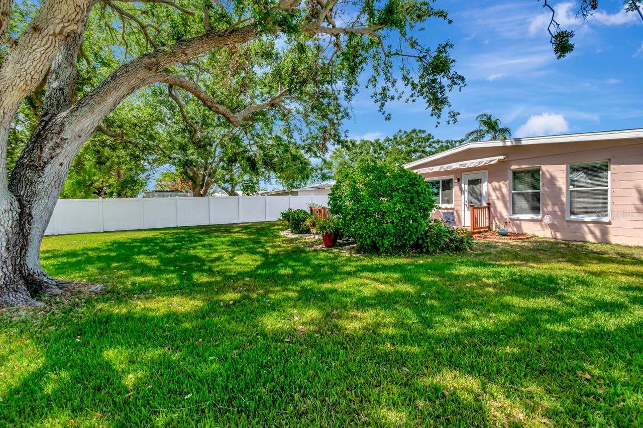 940 43RD AVE NE, ST PETERSBURG, FL, 33703