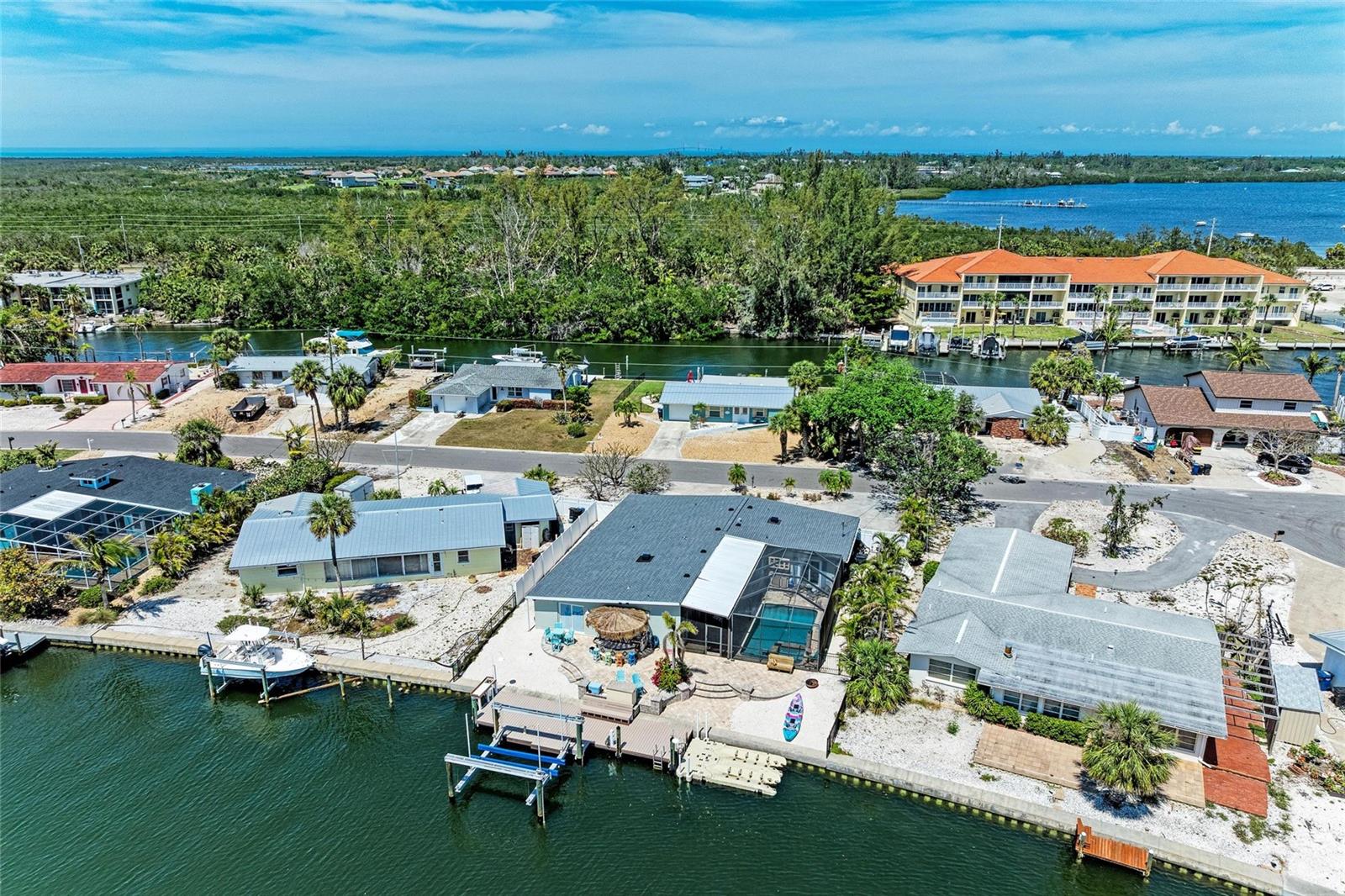 10003 SANDPIPER RD E, BRADENTON, FL, 34209