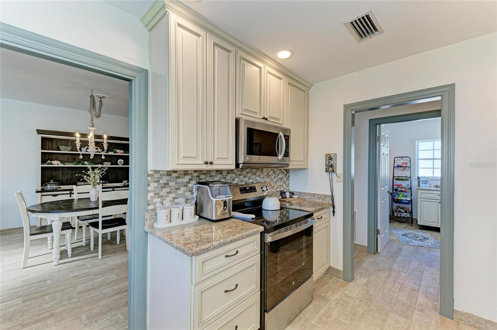 10003 SANDPIPER RD E, BRADENTON, FL, 34209