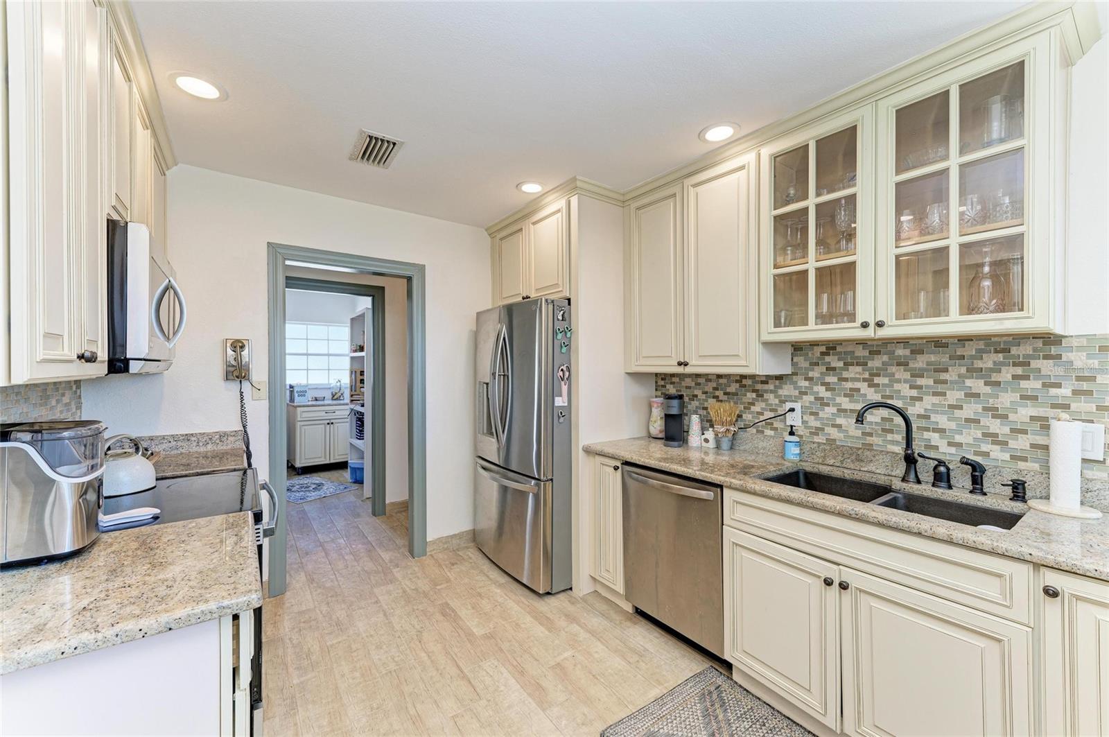 10003 SANDPIPER RD E, BRADENTON, FL, 34209