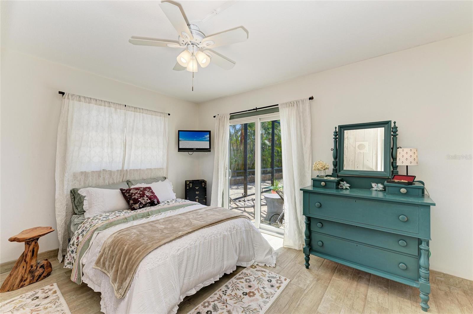 10003 SANDPIPER RD E, BRADENTON, FL, 34209