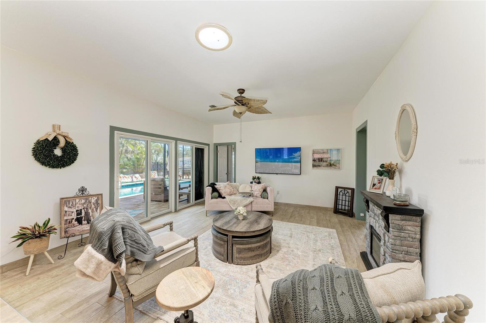 10003 SANDPIPER RD E, BRADENTON, FL, 34209