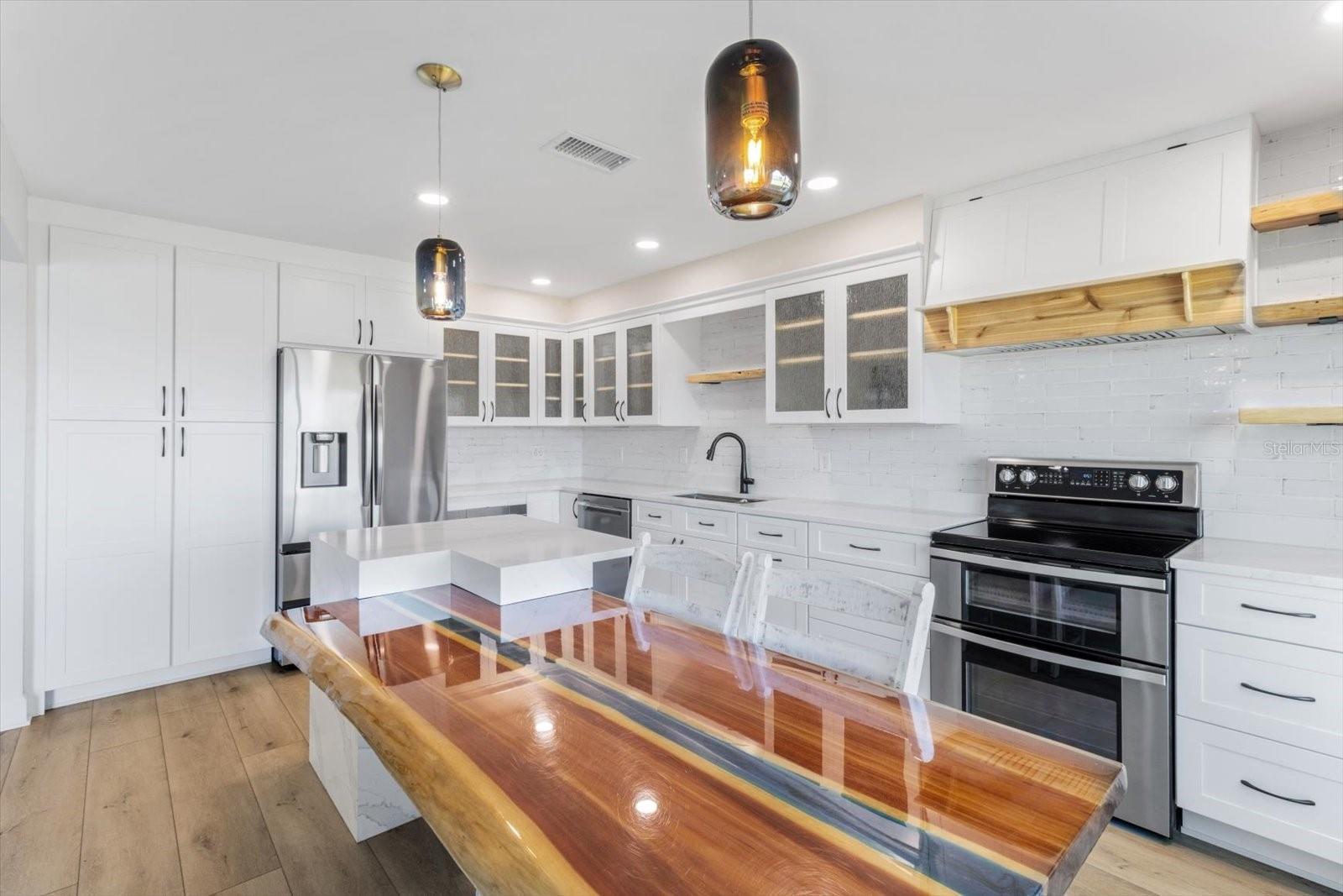 2871 N RIVERS EDGE BLVD, CRYSTAL RIVER, FL, 34429