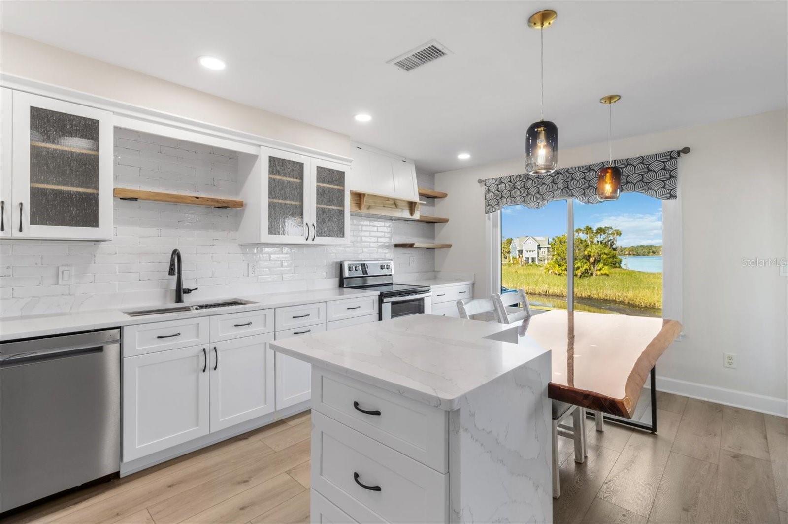 2871 N RIVERS EDGE BLVD, CRYSTAL RIVER, FL, 34429