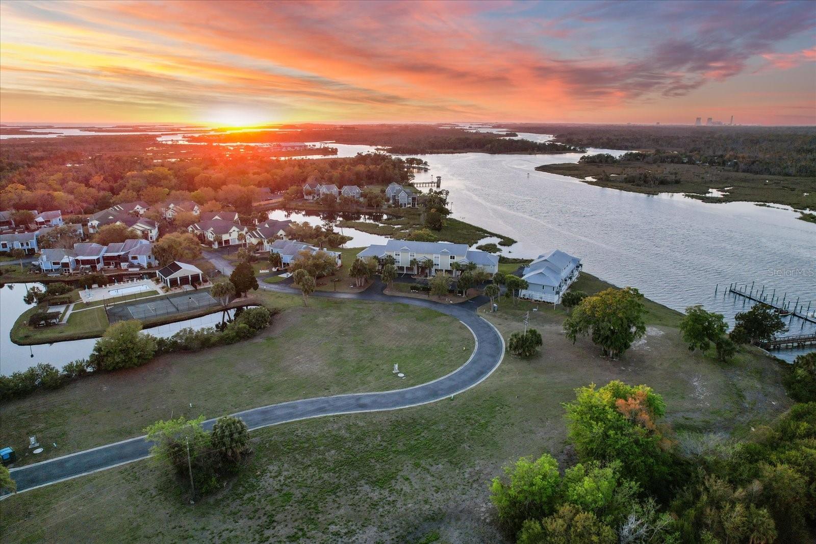 2871 N RIVERS EDGE BLVD, CRYSTAL RIVER, FL, 34429