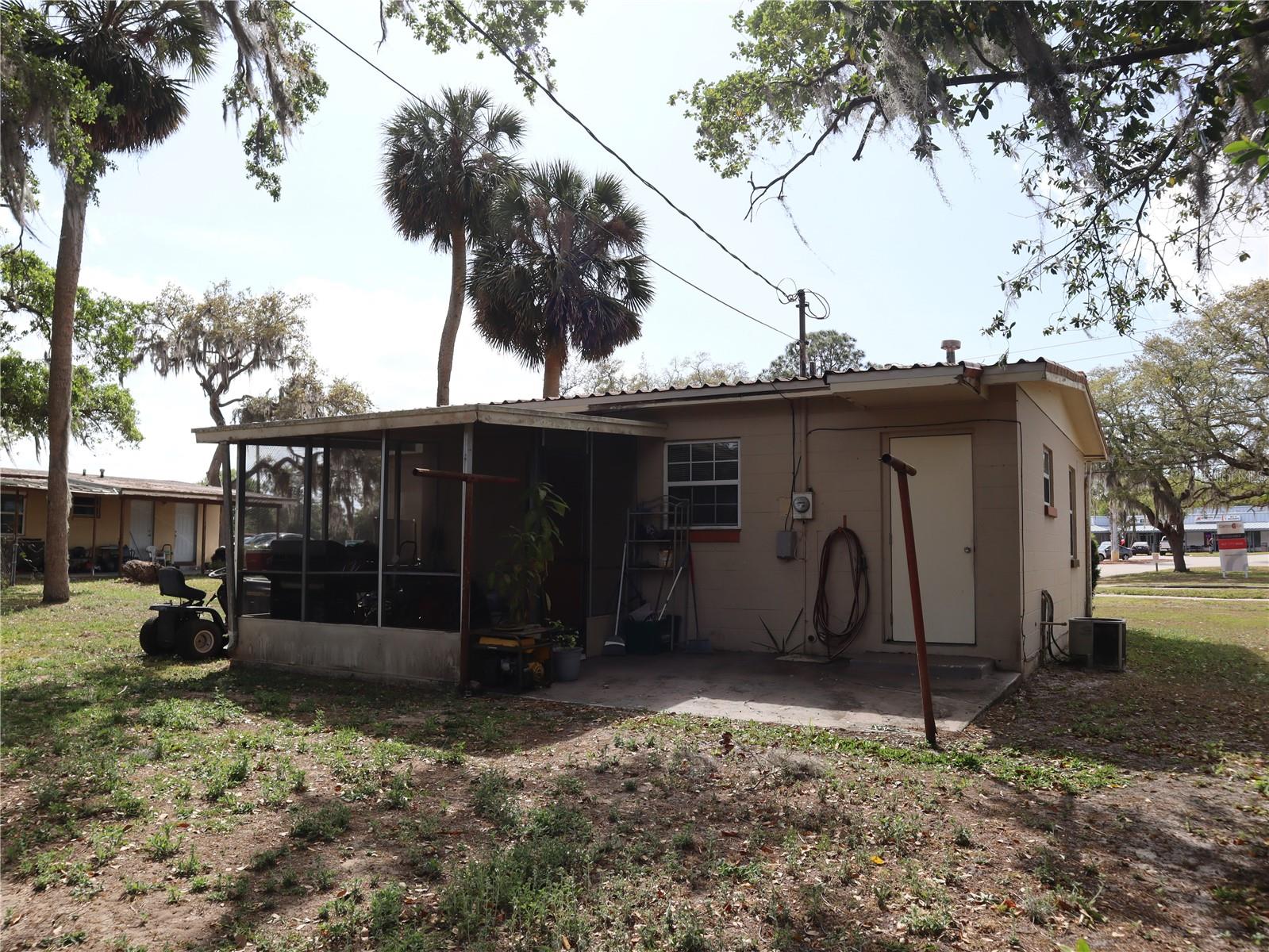 1151 DELTONA BLVD, DELTONA, FL, 32725