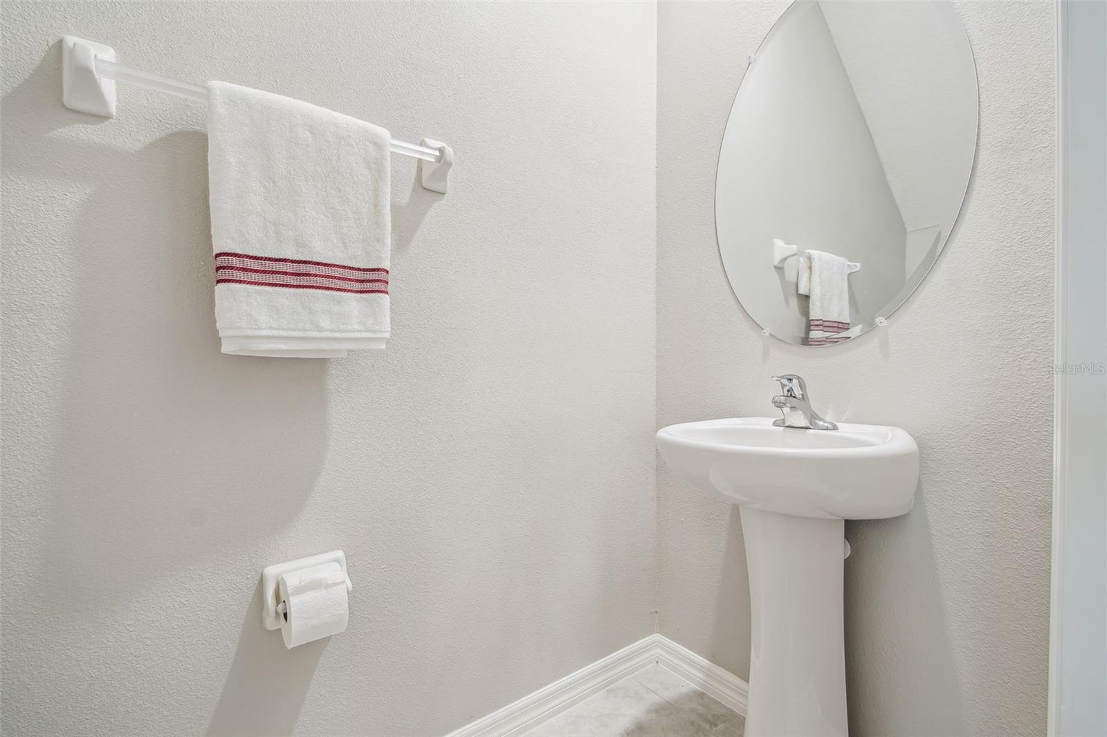 633 ROYAL EMPRESS DR, RUSKIN, FL, 33570