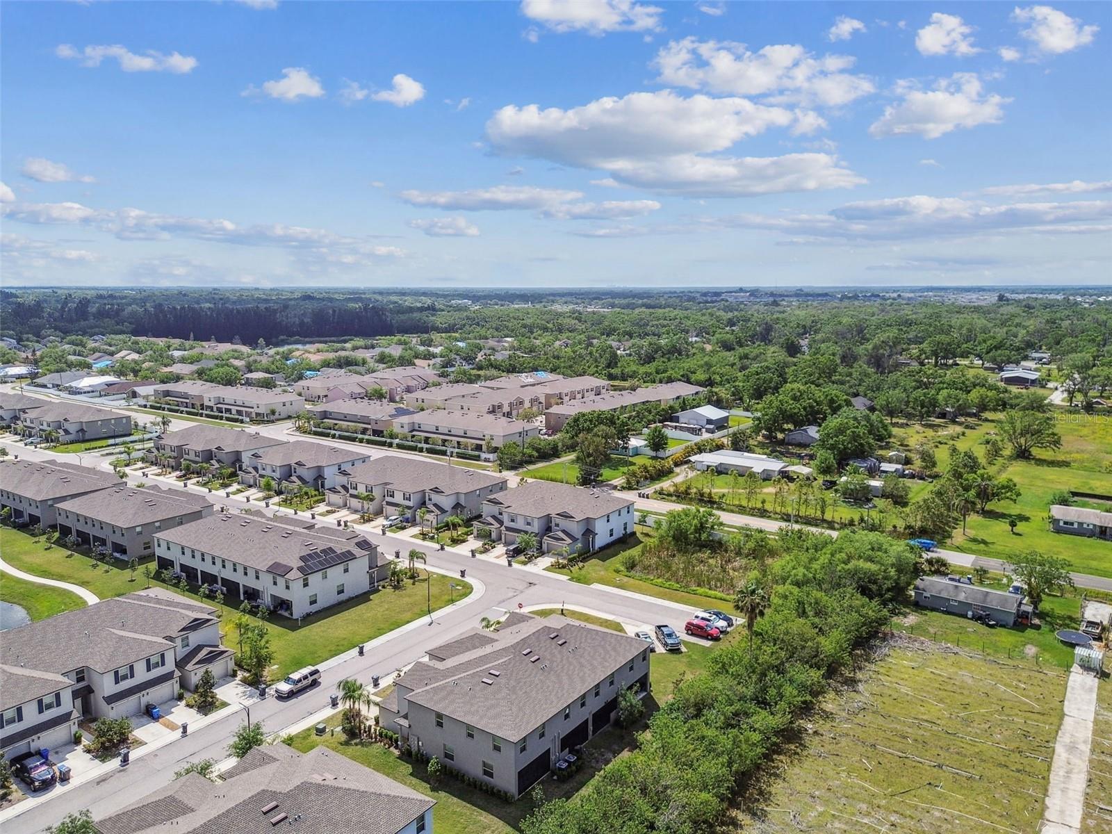 633 ROYAL EMPRESS DR, RUSKIN, FL, 33570