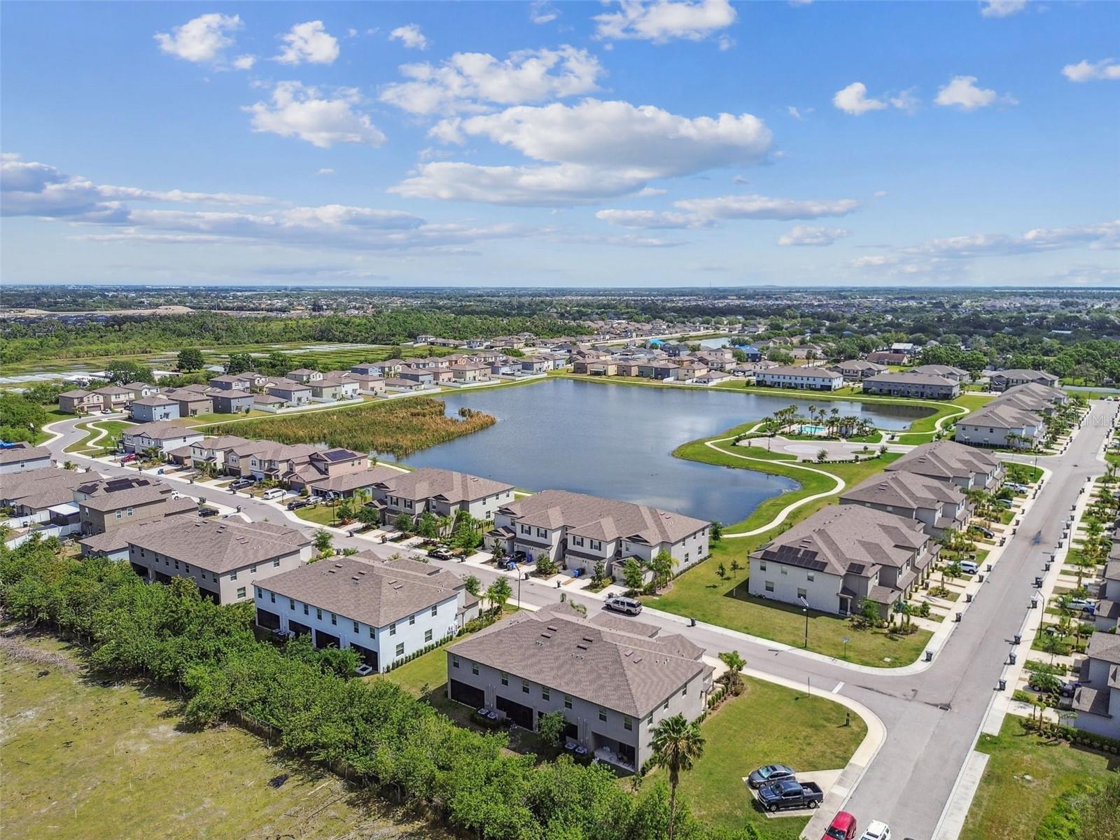 633 ROYAL EMPRESS DR, RUSKIN, FL, 33570