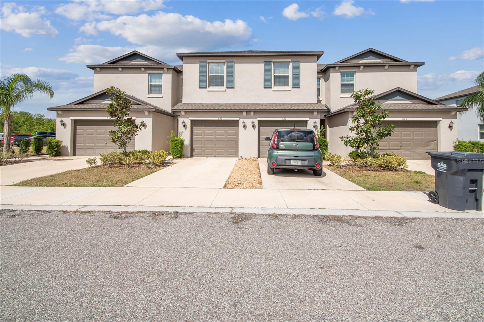 633 ROYAL EMPRESS DR, RUSKIN, FL, 33570