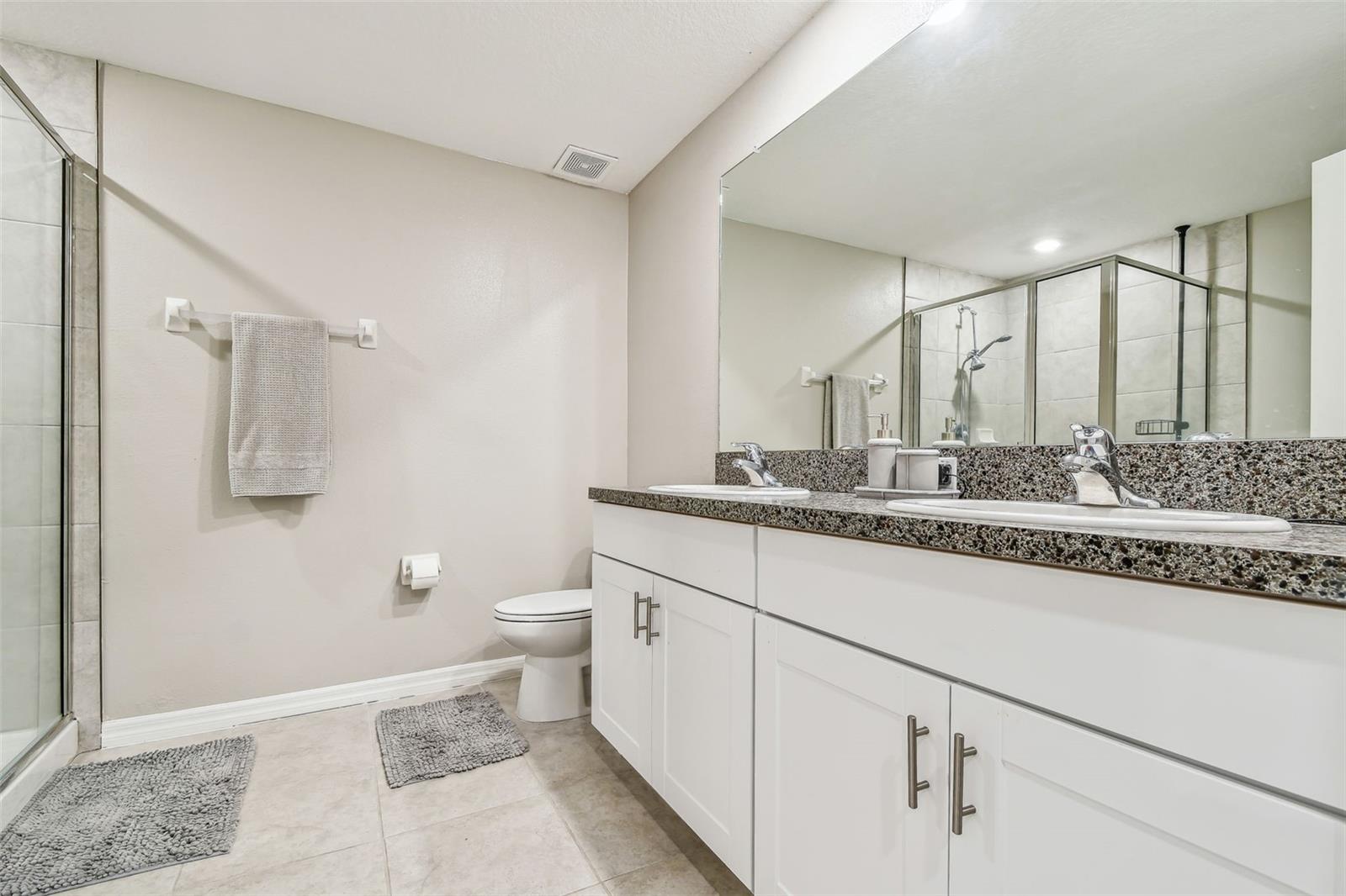 633 ROYAL EMPRESS DR, RUSKIN, FL, 33570