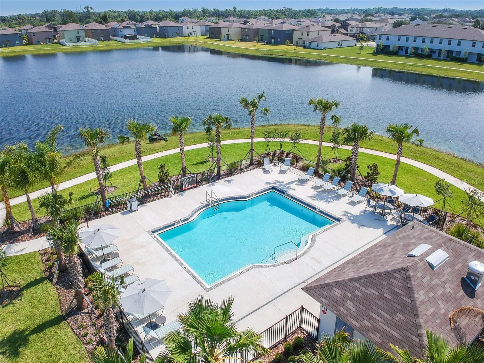 633 ROYAL EMPRESS DR, RUSKIN, FL, 33570