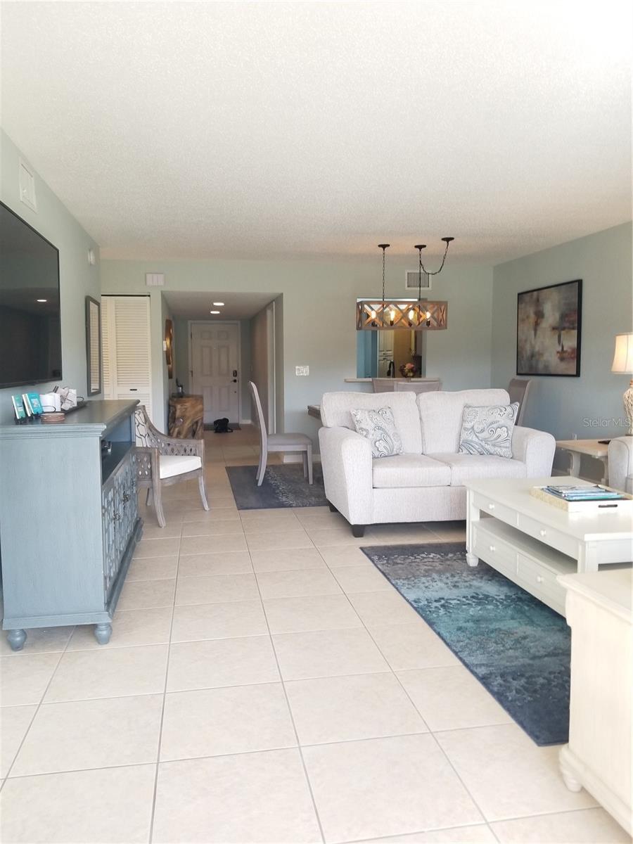 5630 GOLF POINTE DR #108, SARASOTA, FL, 34243