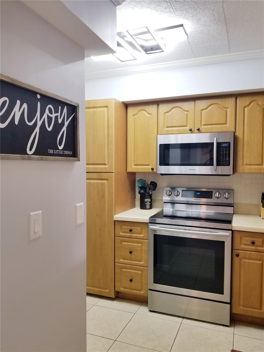 5630 GOLF POINTE DR #108, SARASOTA, FL, 34243