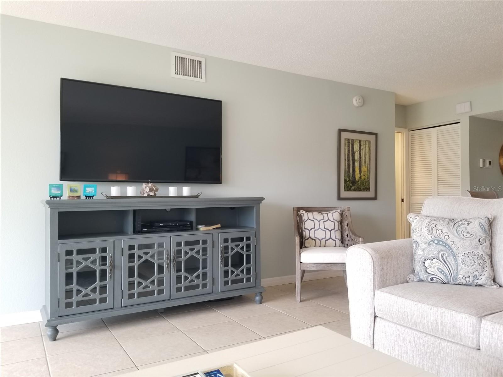 5630 GOLF POINTE DR #108, SARASOTA, FL, 34243