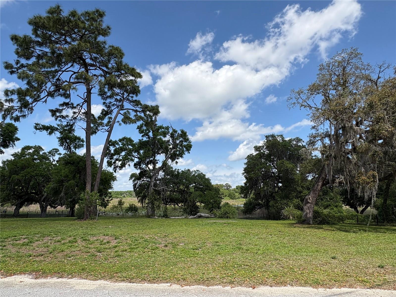 8047 E SUNRAY LN, FLORAL CITY, FL, 34436