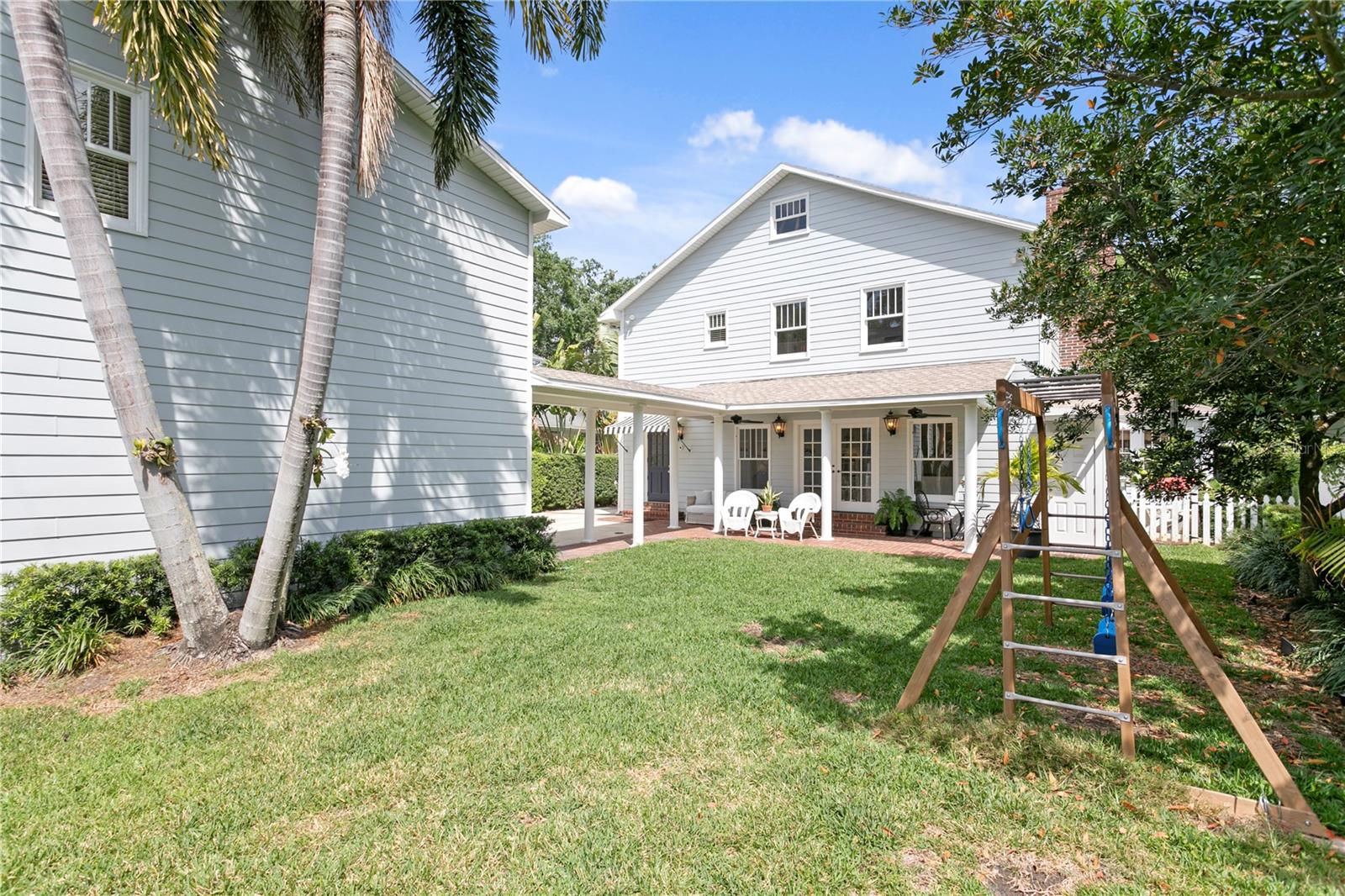 2512 W SUNSET DR, TAMPA, FL, 33629