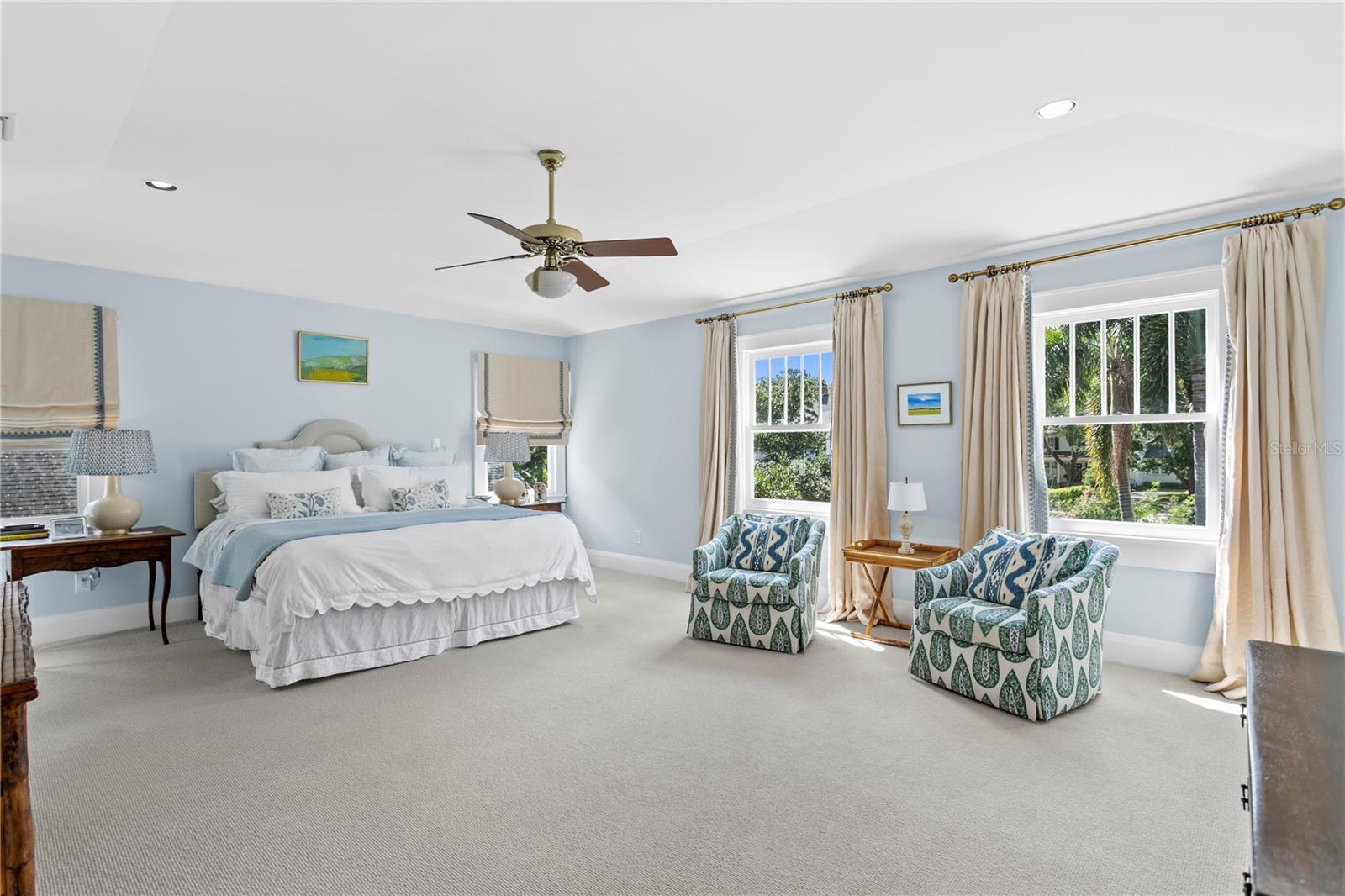 2512 W SUNSET DR, TAMPA, FL, 33629