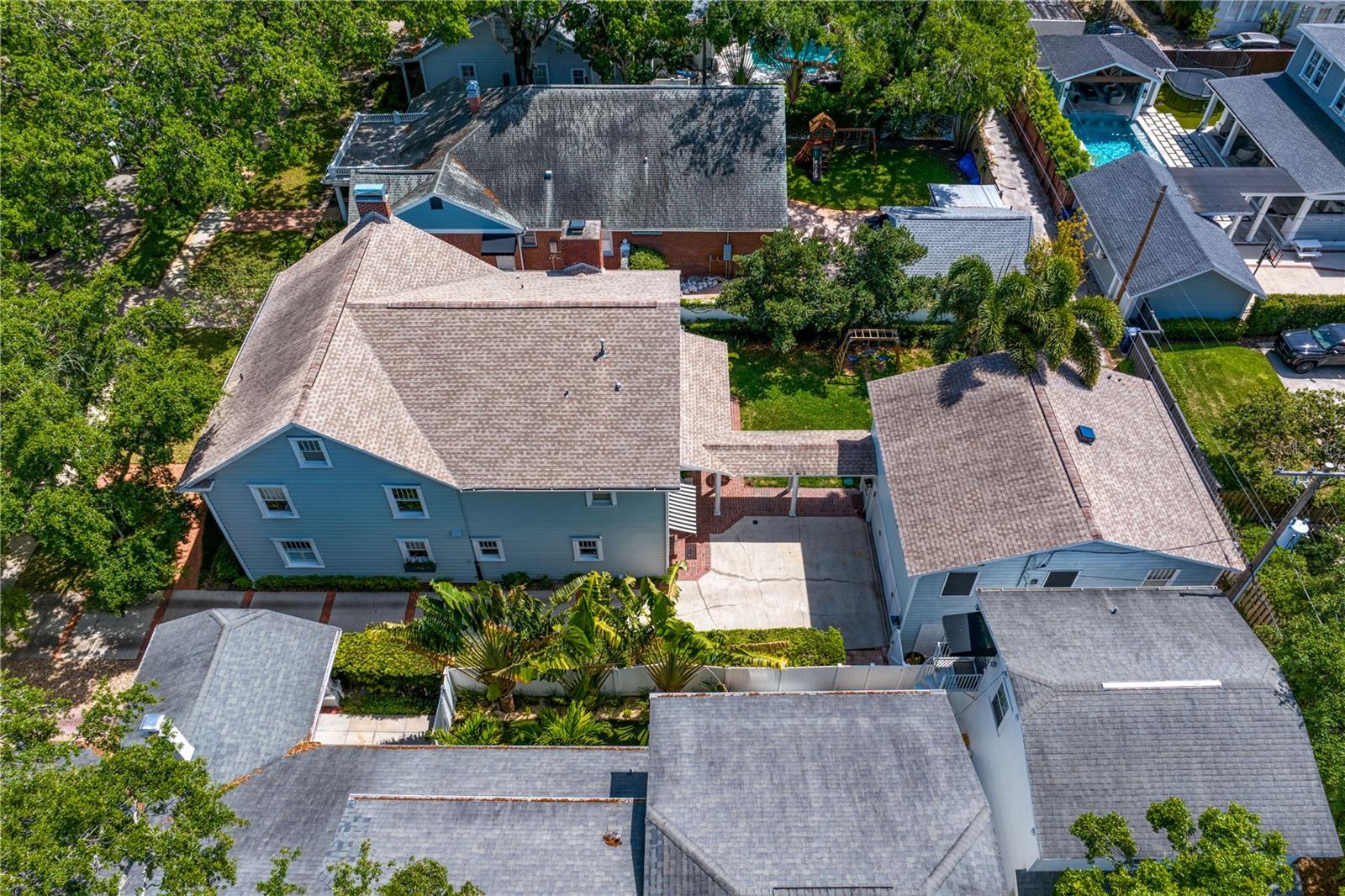 2512 W SUNSET DR, TAMPA, FL, 33629