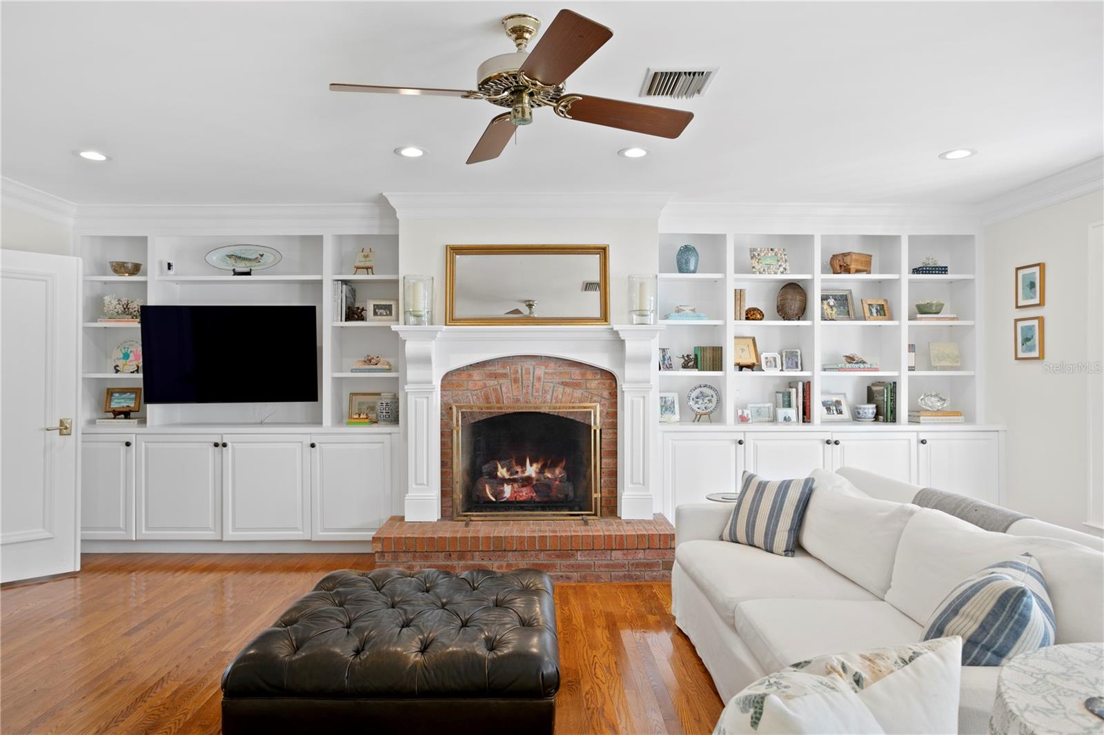 2512 W SUNSET DR, TAMPA, FL, 33629