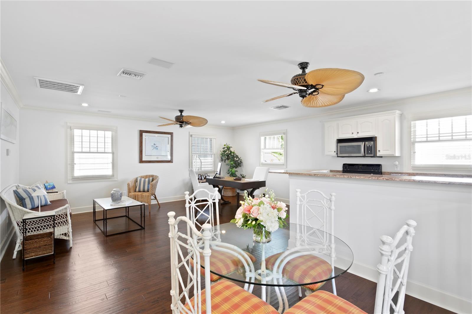 2512 W SUNSET DR, TAMPA, FL, 33629