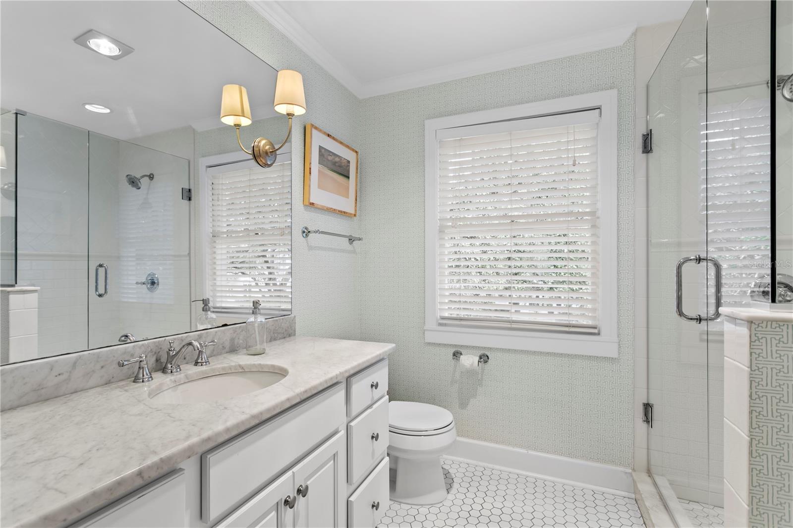 2512 W SUNSET DR, TAMPA, FL, 33629