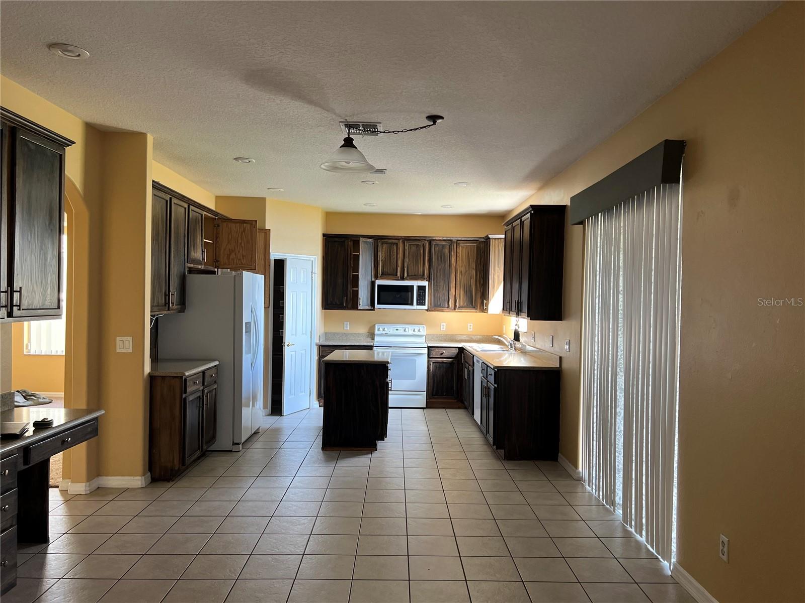 2837 SWEETSPIRE CIR, KISSIMMEE, FL, 34746