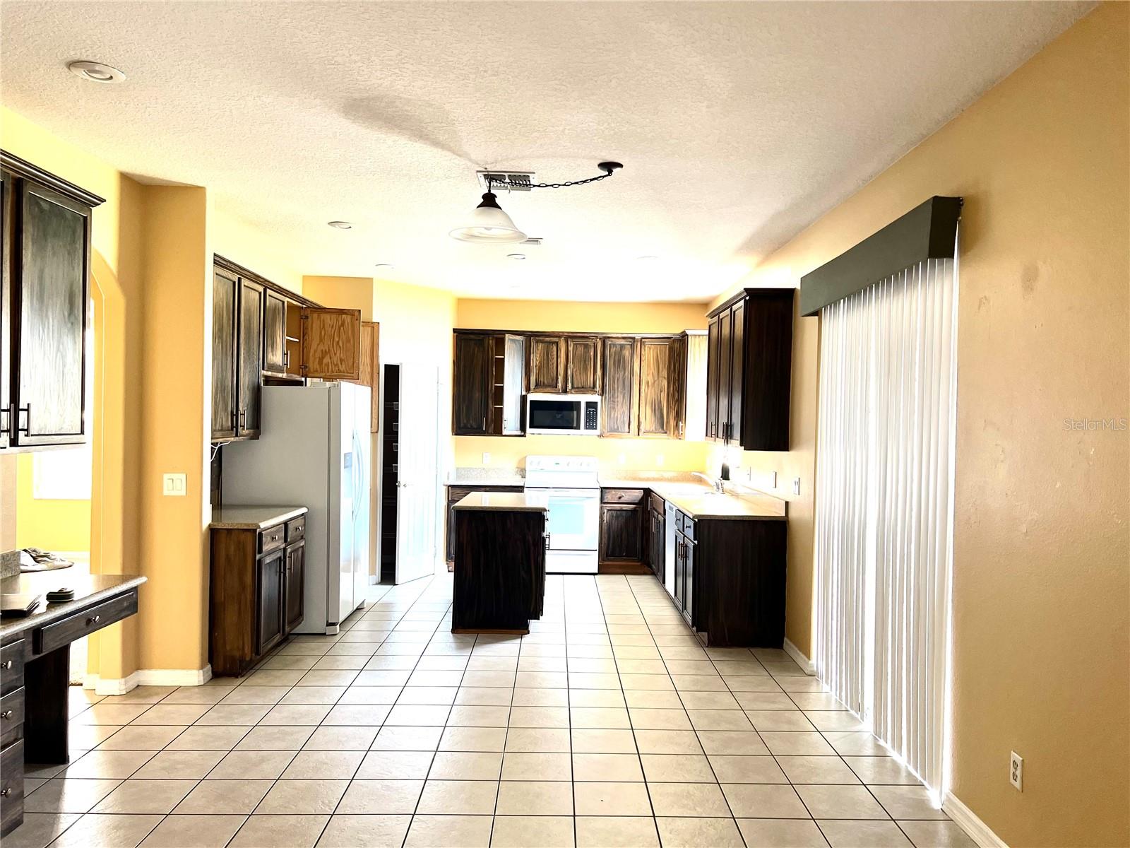 2837 SWEETSPIRE CIR, KISSIMMEE, FL, 34746