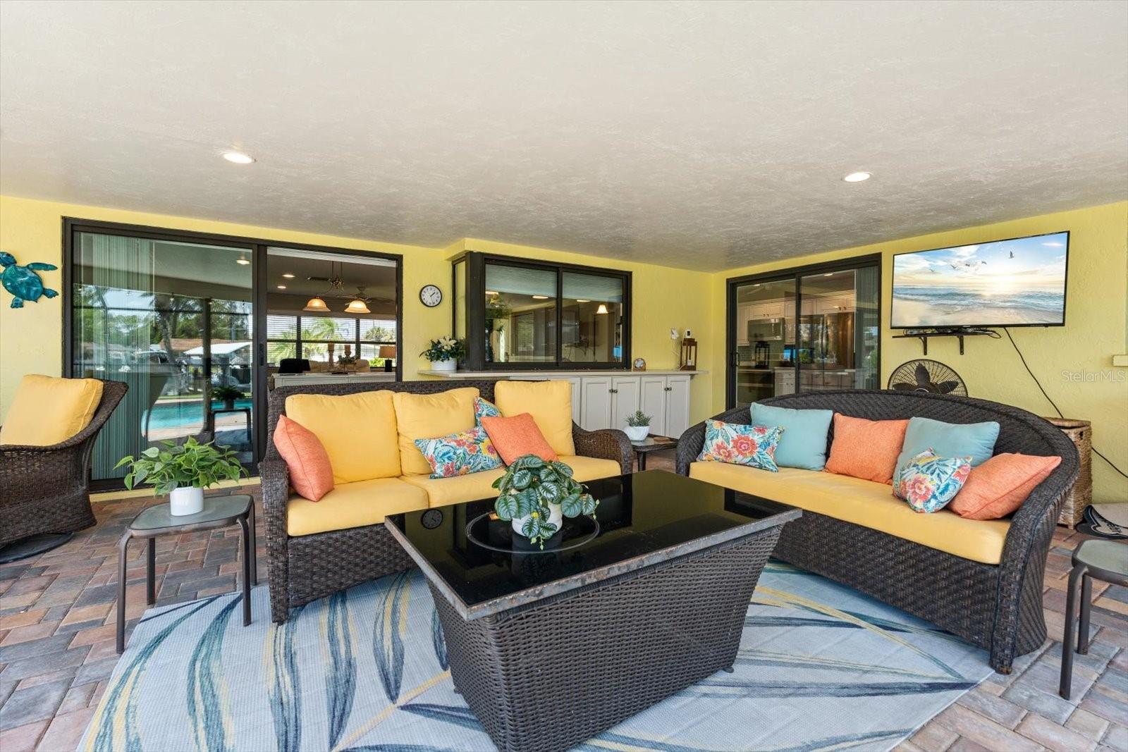 7109 WESTMORELAND DR, SARASOTA, FL, 34243