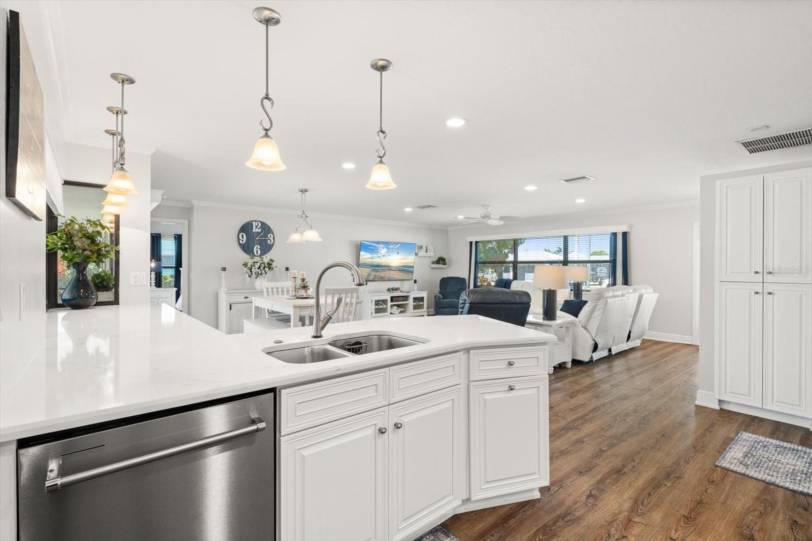 7109 WESTMORELAND DR, SARASOTA, FL, 34243