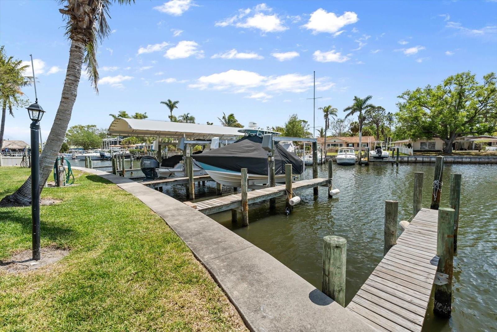 7109 WESTMORELAND DR, SARASOTA, FL, 34243