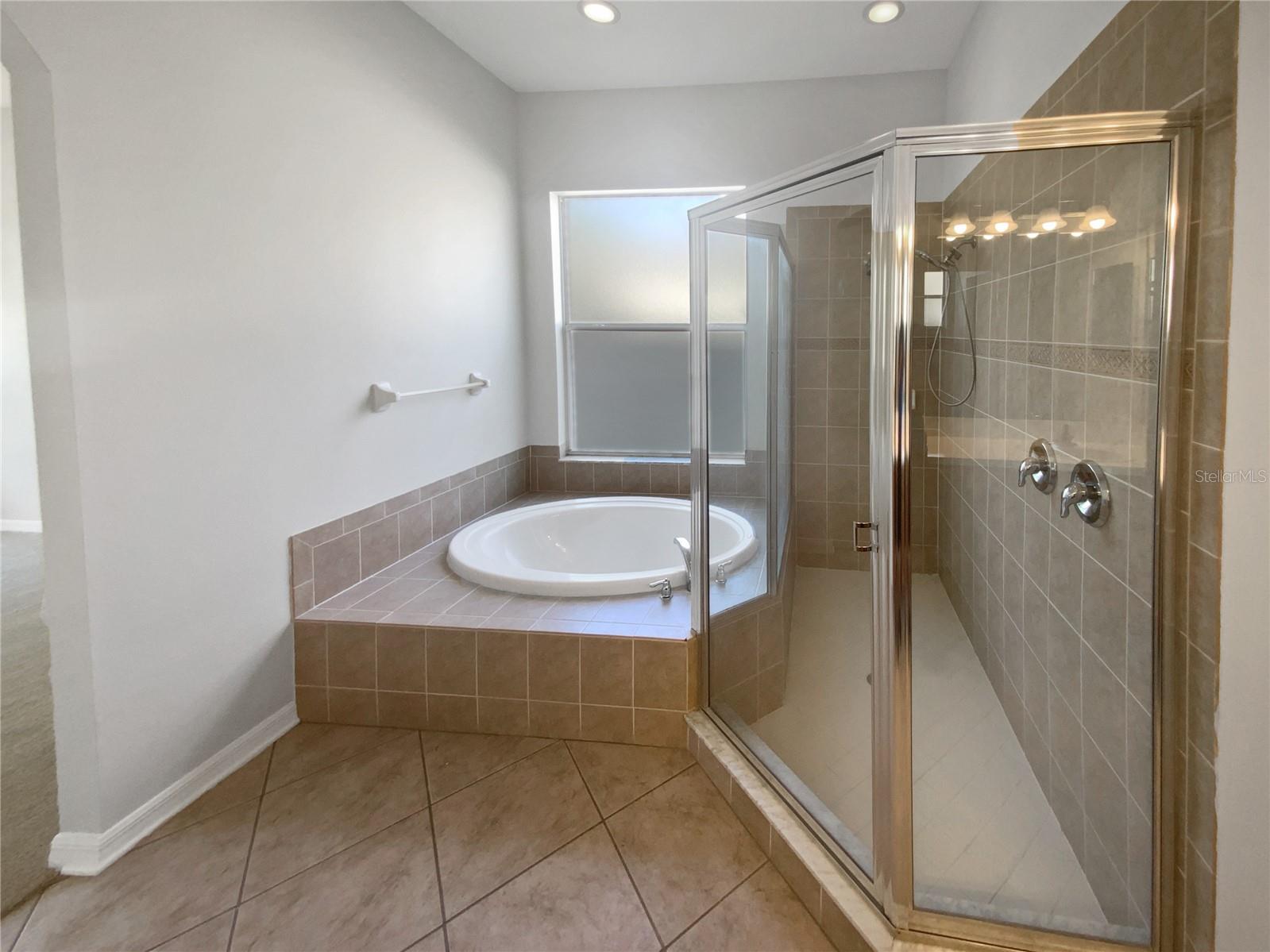 4249 HAWKSLEY PL, WESLEY CHAPEL, FL, 33545