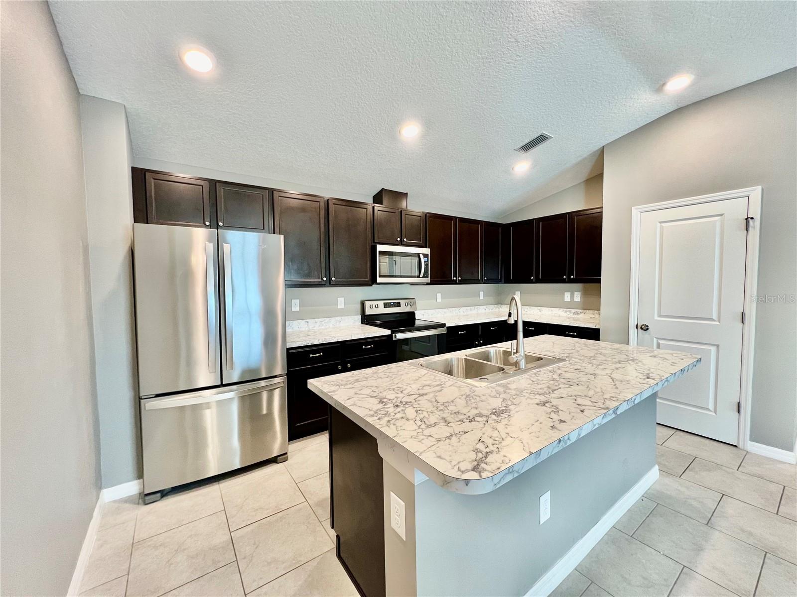 7315 SUNSHINE BRIDGE AVE, GIBSONTON, FL, 33534