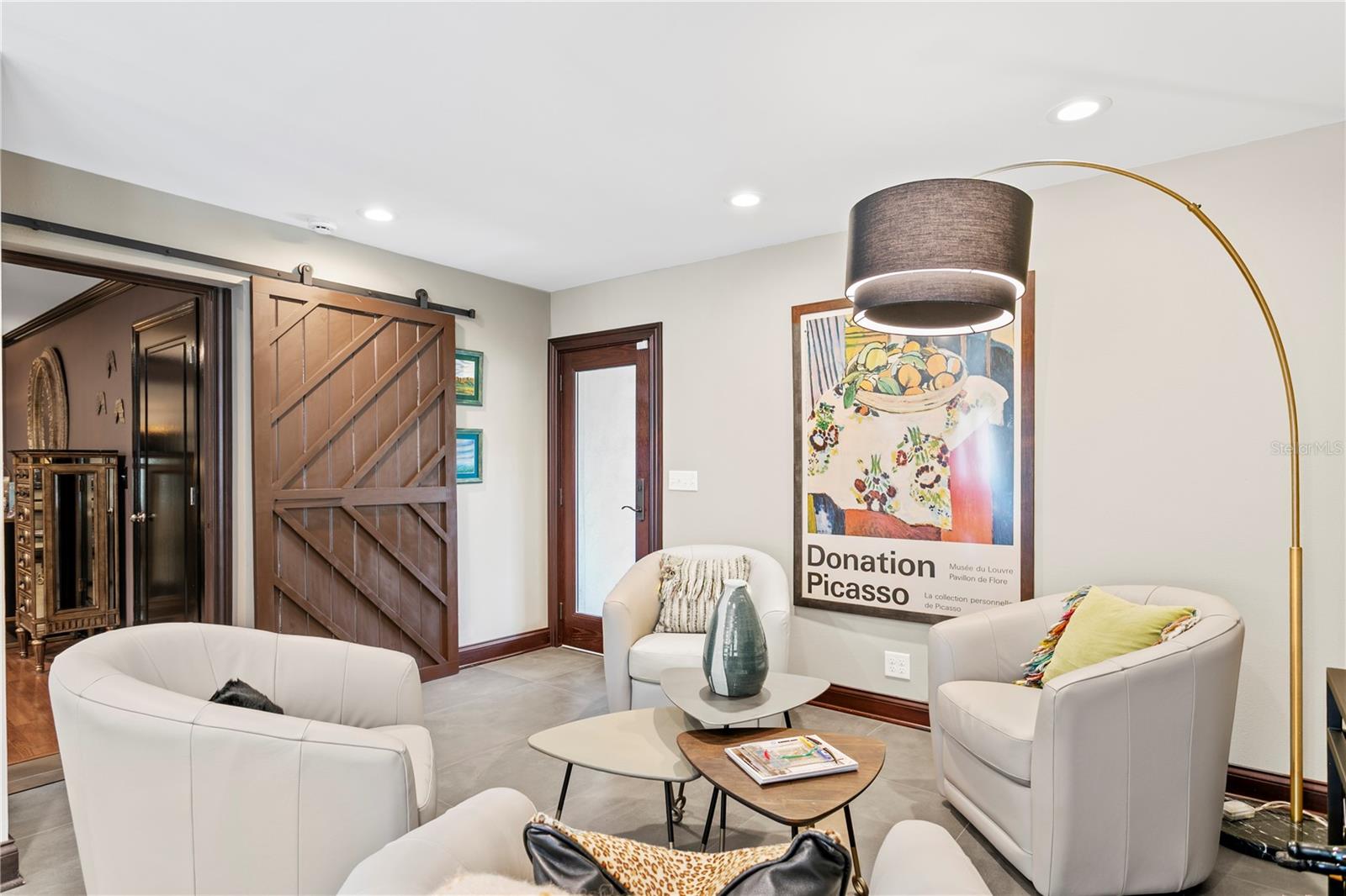 Florida Room sitting area.