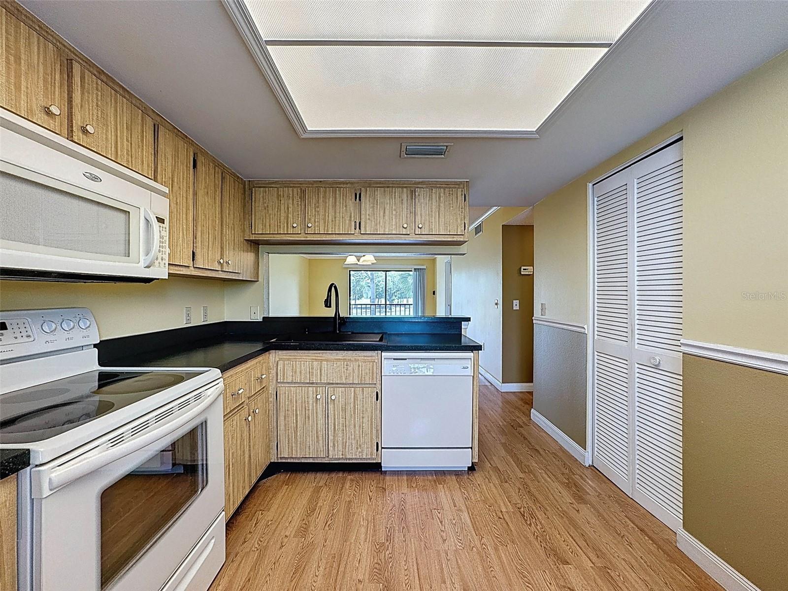 110 W CYPRESS CT, OLDSMAR, FL, 34677