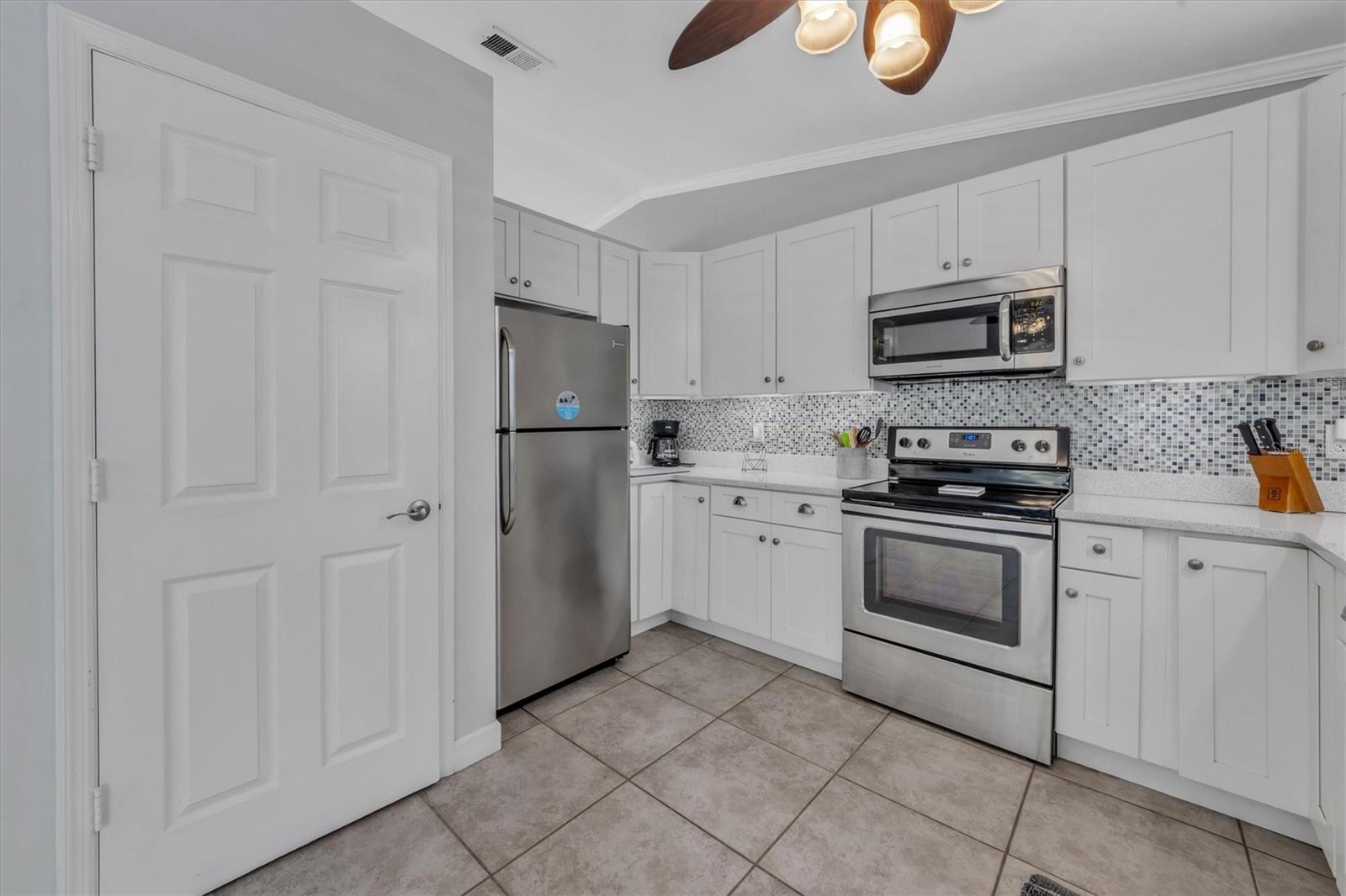 216 69TH ST, HOLMES BEACH, FL, 34217