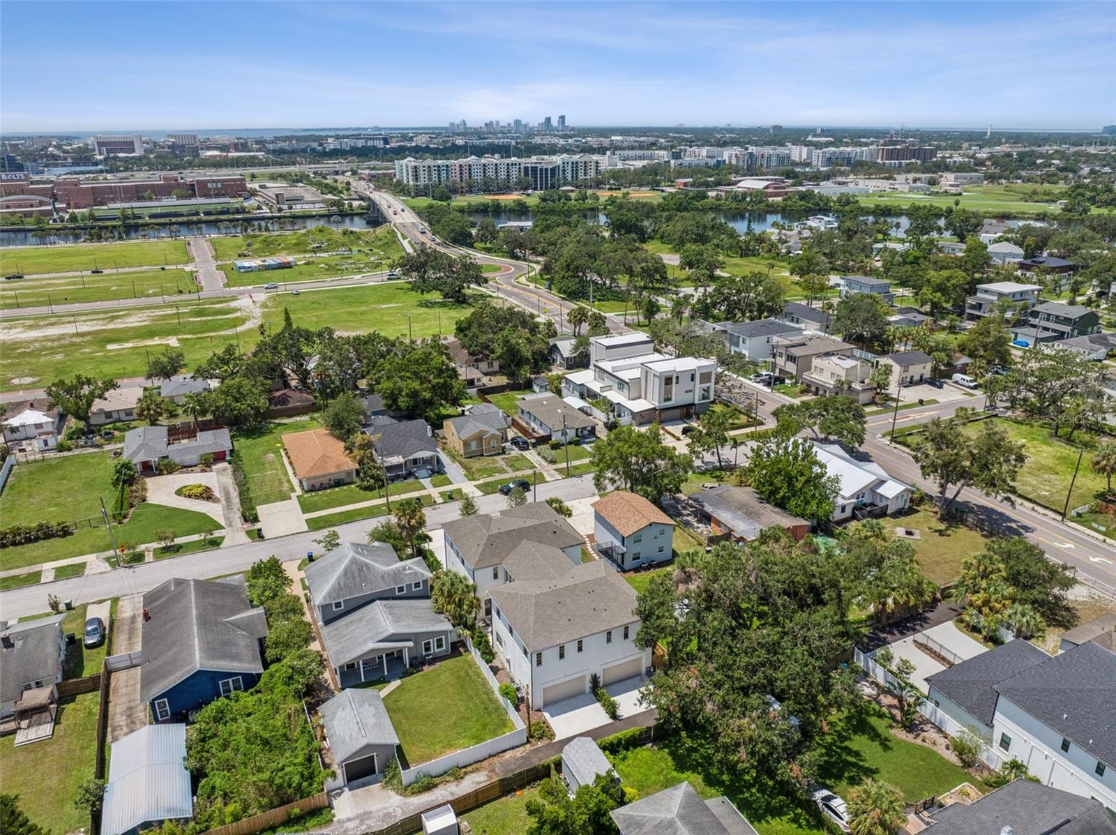 413 W PARK AVE #1, TAMPA, FL, 33602