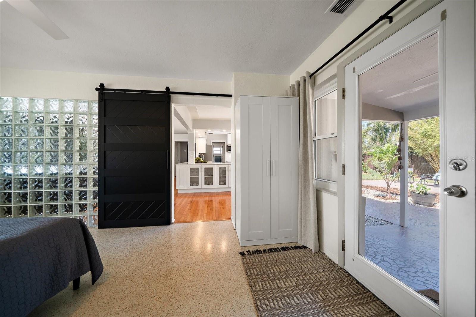 7909 GARDEN DR N, ST PETERSBURG, FL, 33710