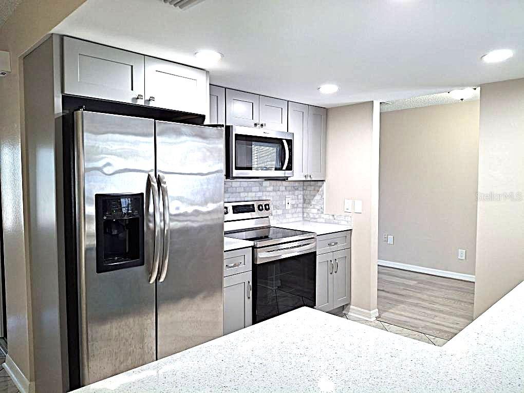 8308 123RD AVE, LARGO, FL, 33773