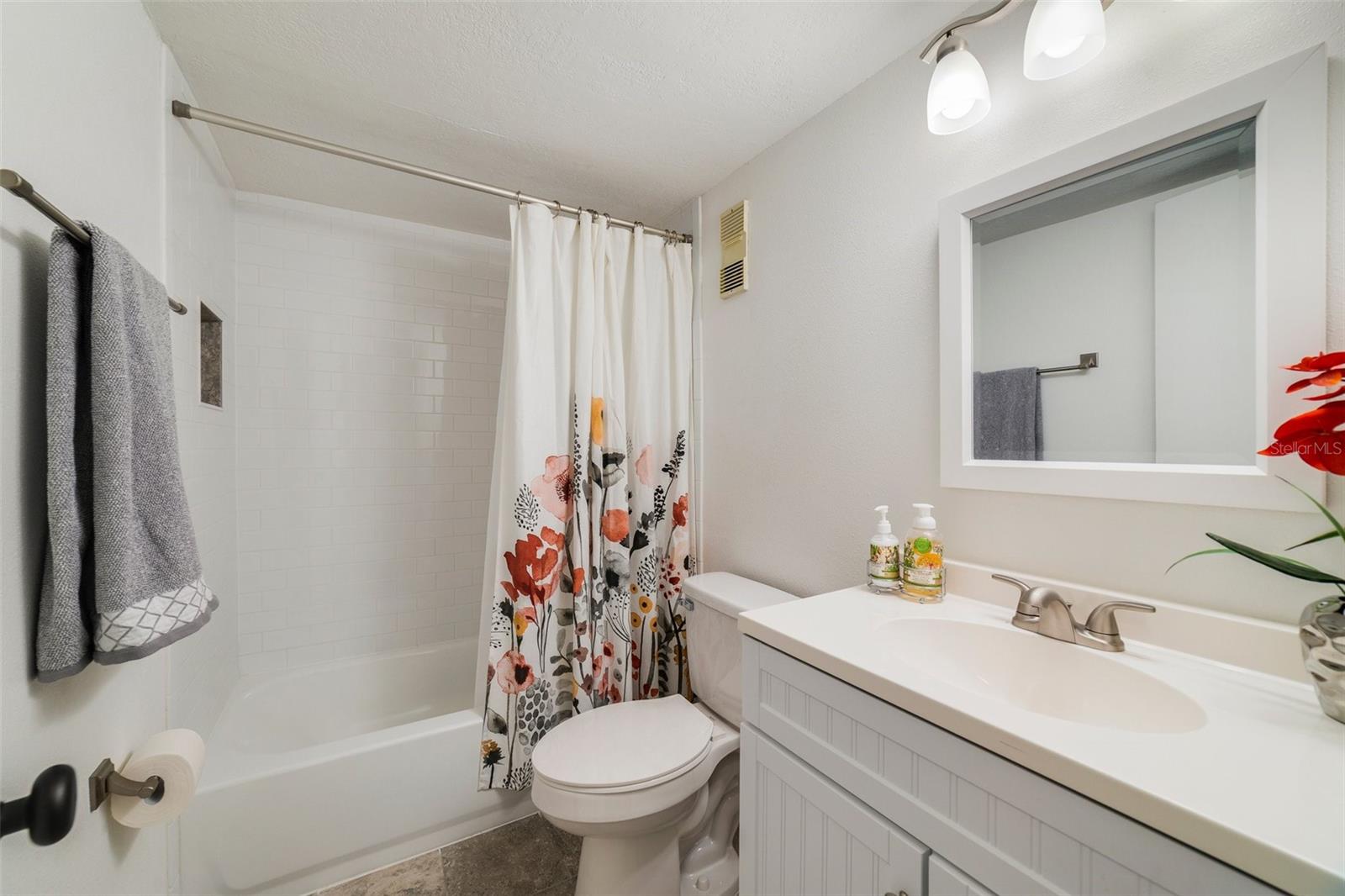 3294 S SEMORAN BLVD #14, ORLANDO, FL, 32822