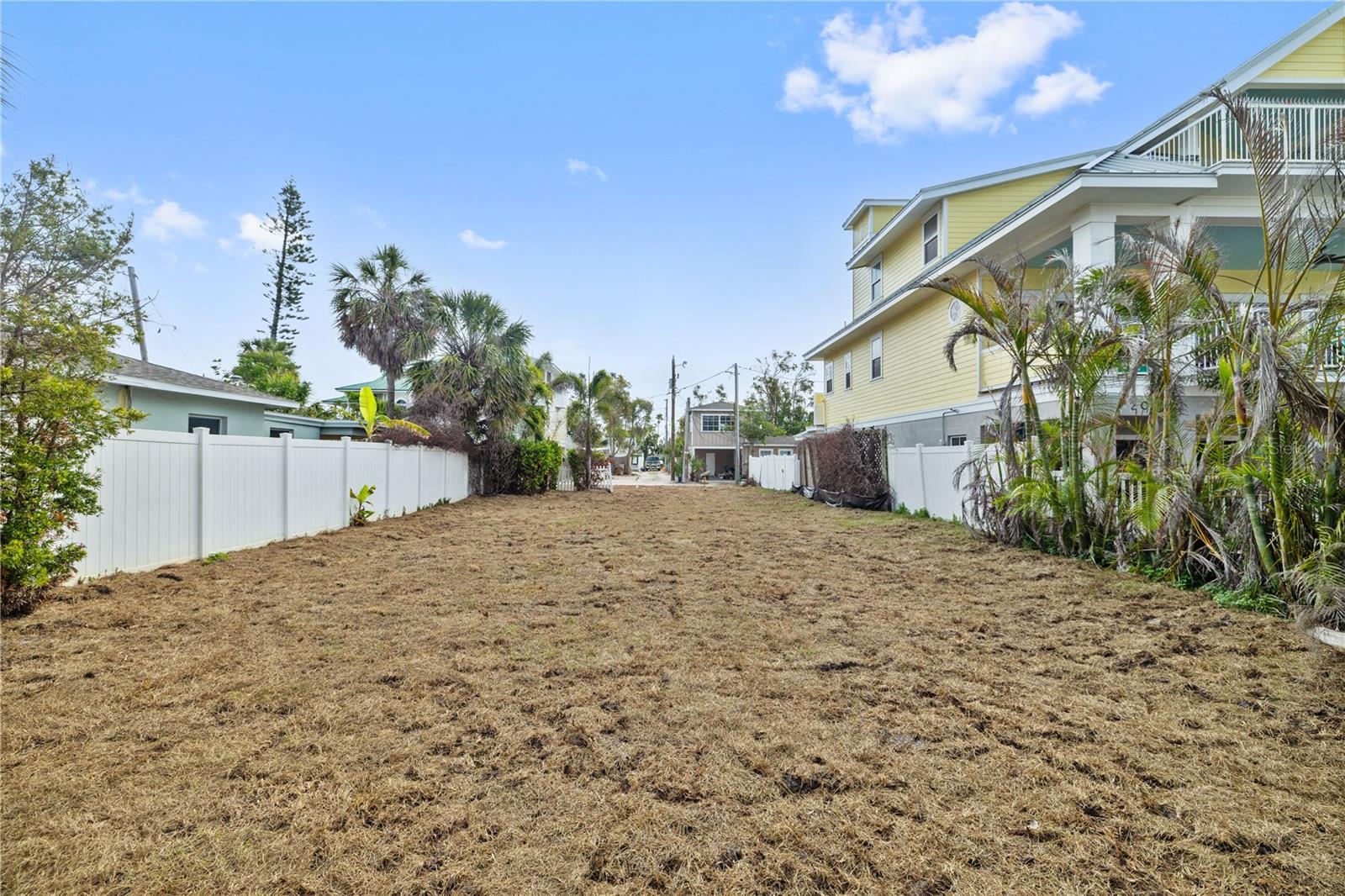 205 GULF WAY, ST PETE BEACH, FL, 33706