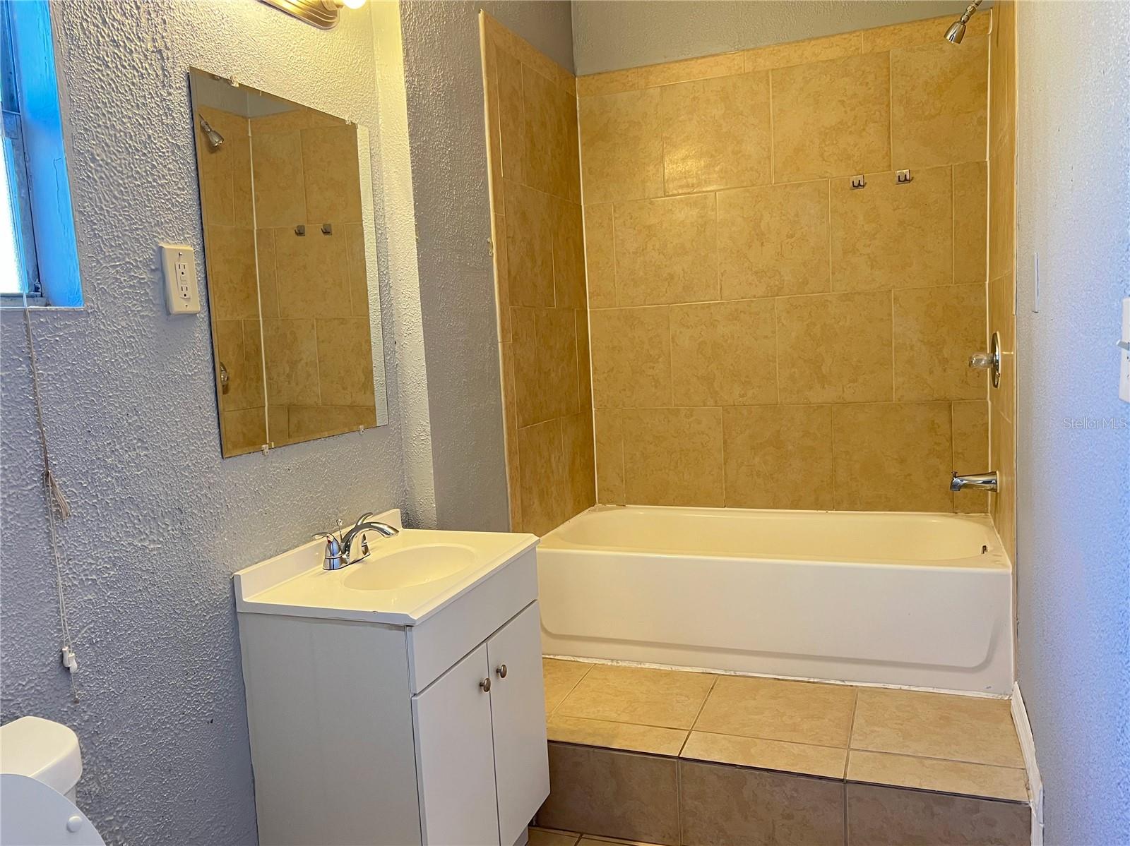 5211 JERSEY AVE S, GULFPORT, FL, 33707