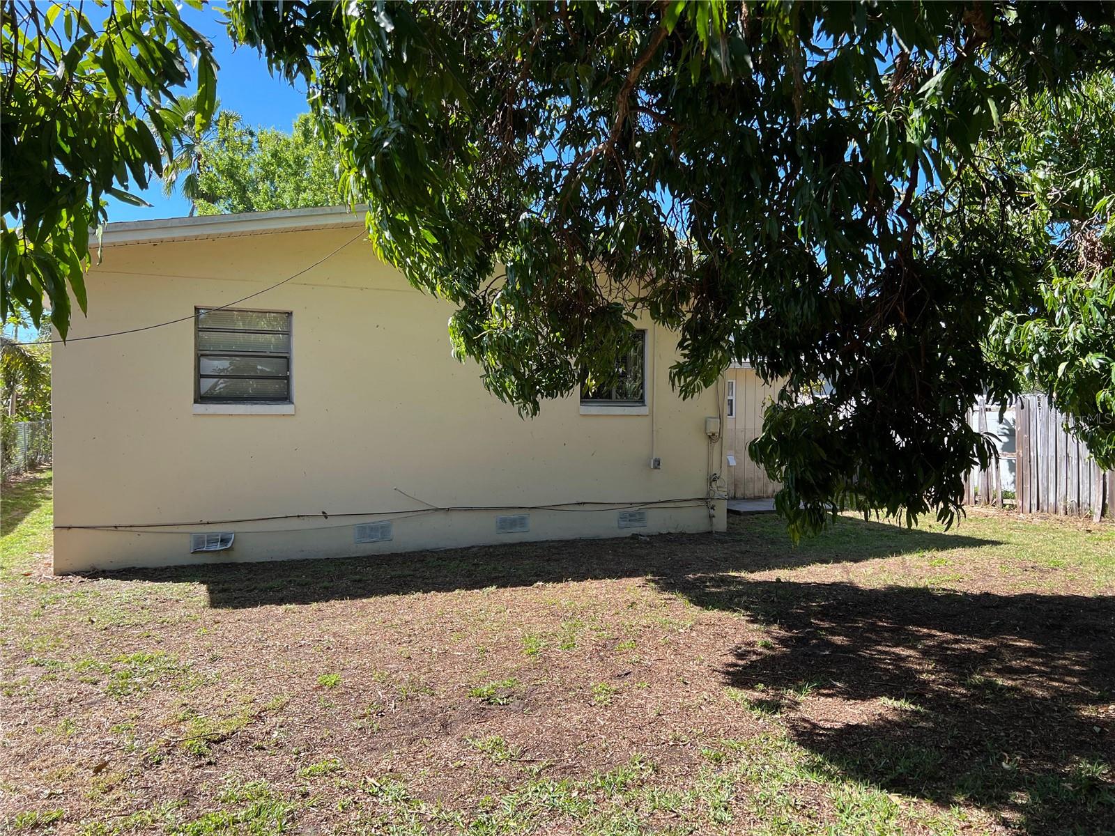 5211 JERSEY AVE S, GULFPORT, FL, 33707