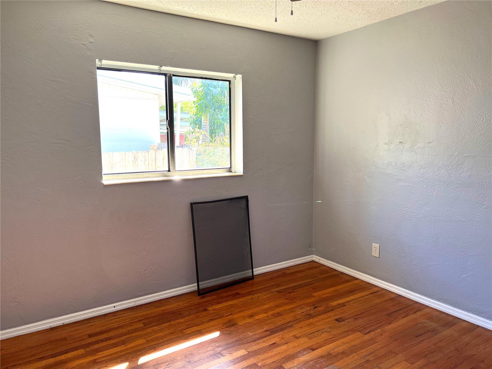 5211 JERSEY AVE S, GULFPORT, FL, 33707