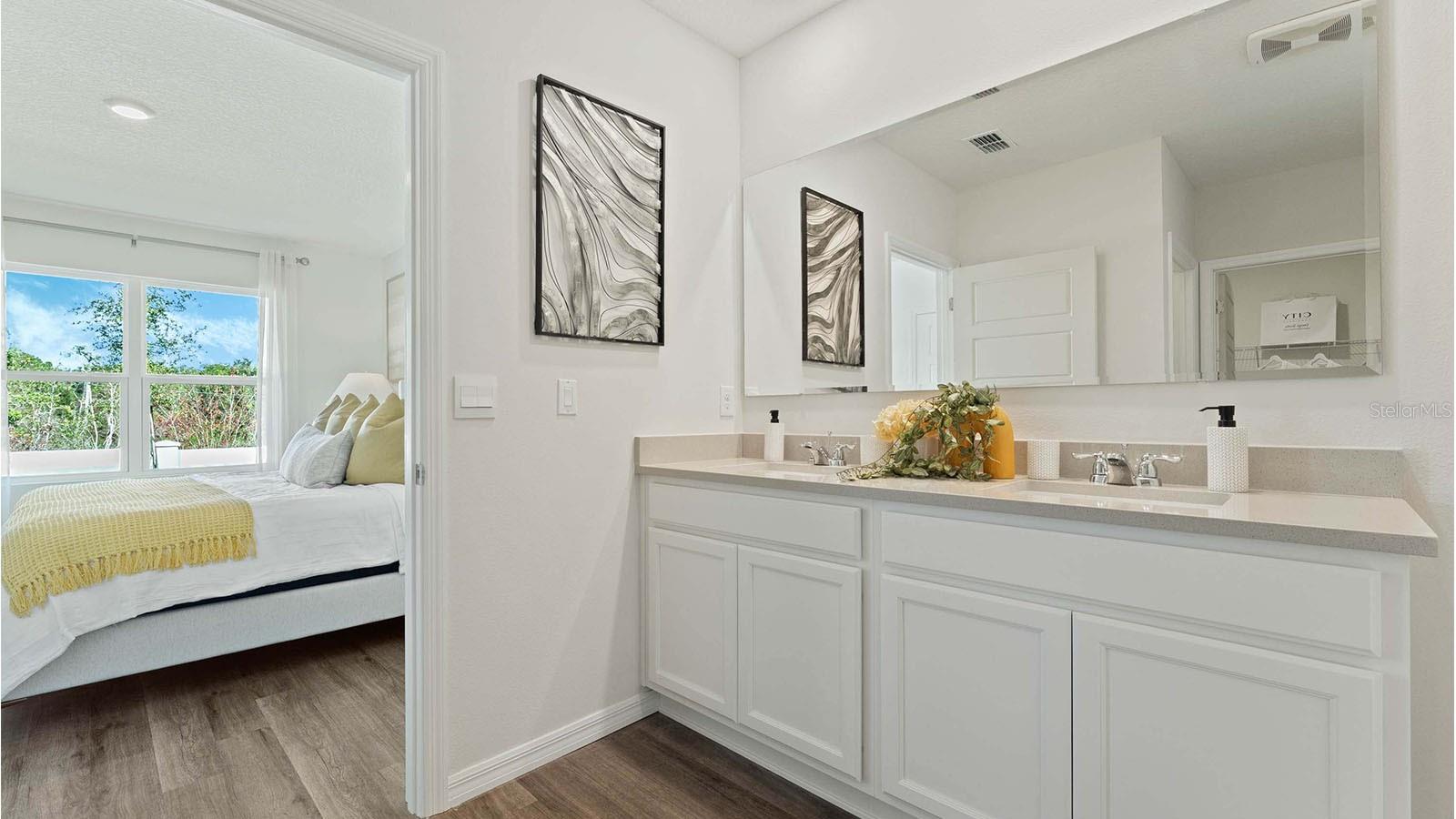 1078 CLAY BLVD, TAVARES, FL, 32778